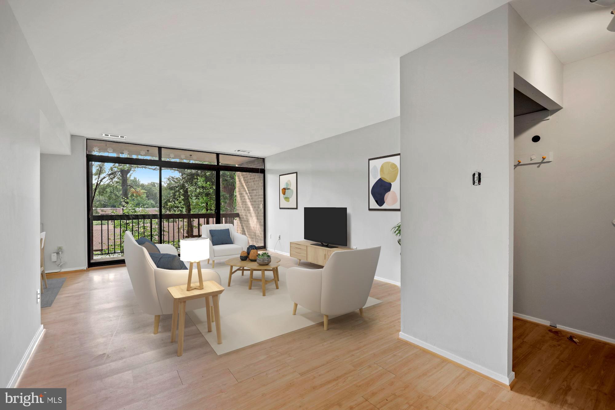 1645 PARKCREST CIRCLE 7D/200