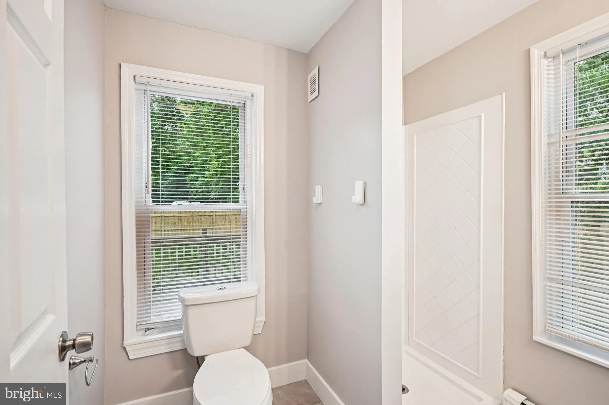 Glassboro, New Jersey 08028, United States, 5 Bedrooms Bedrooms, ,2 BathroomsBathrooms,Residential,Active,197897