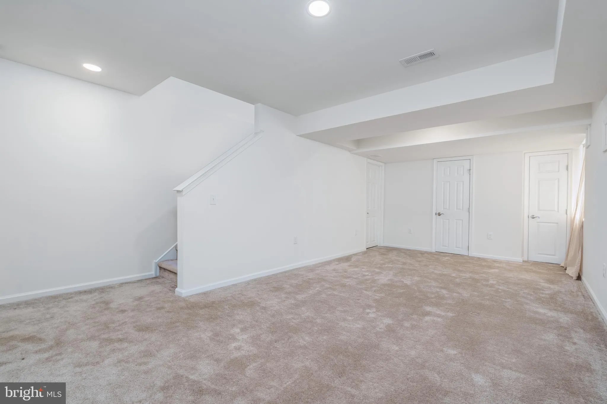 New Castle, Delaware 19720, United States, 3 Bedrooms Bedrooms, ,4 BathroomsBathrooms,Residential,Active,122219