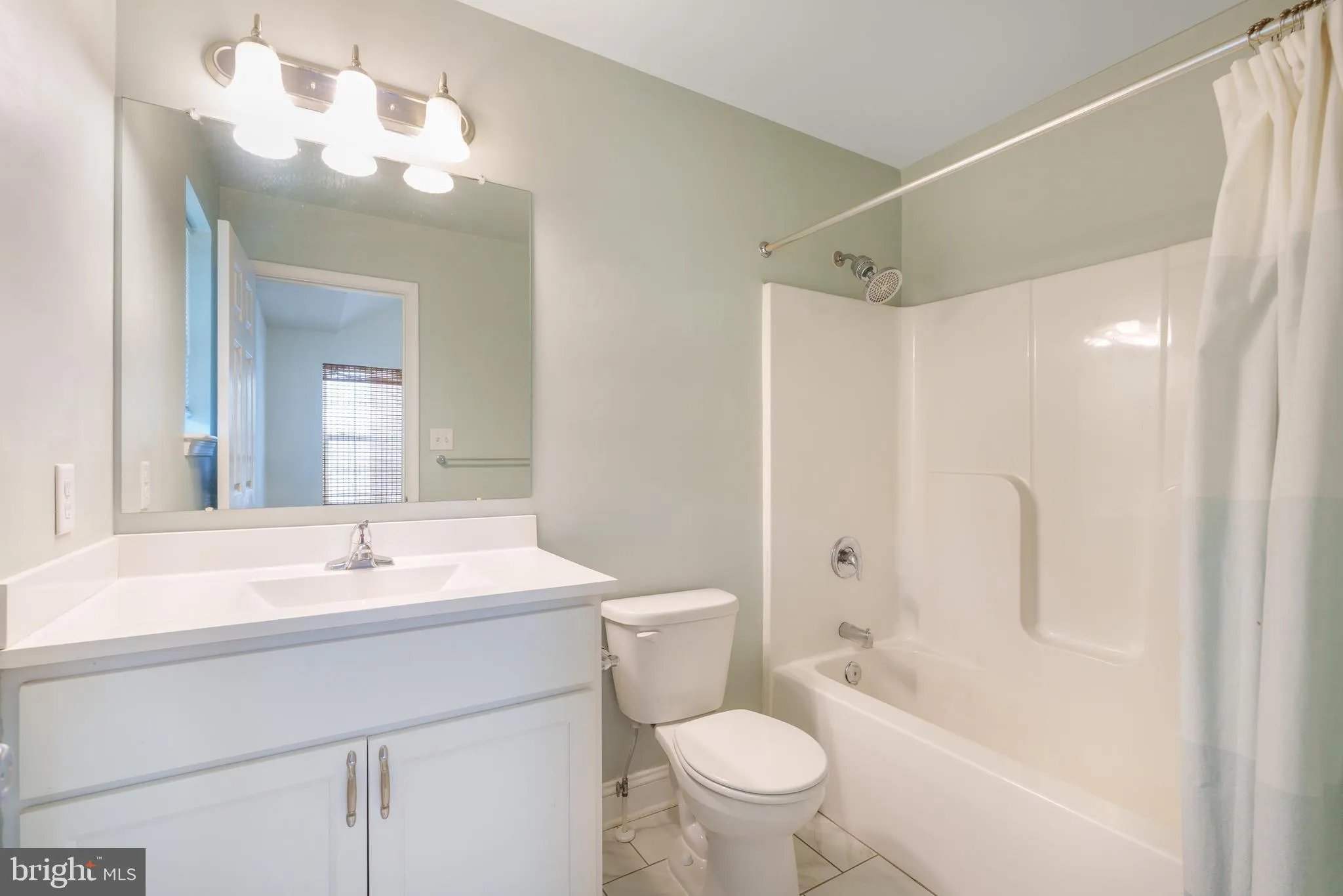 New Castle, Delaware 19720, United States, 3 Bedrooms Bedrooms, ,4 BathroomsBathrooms,Residential,Active,122219