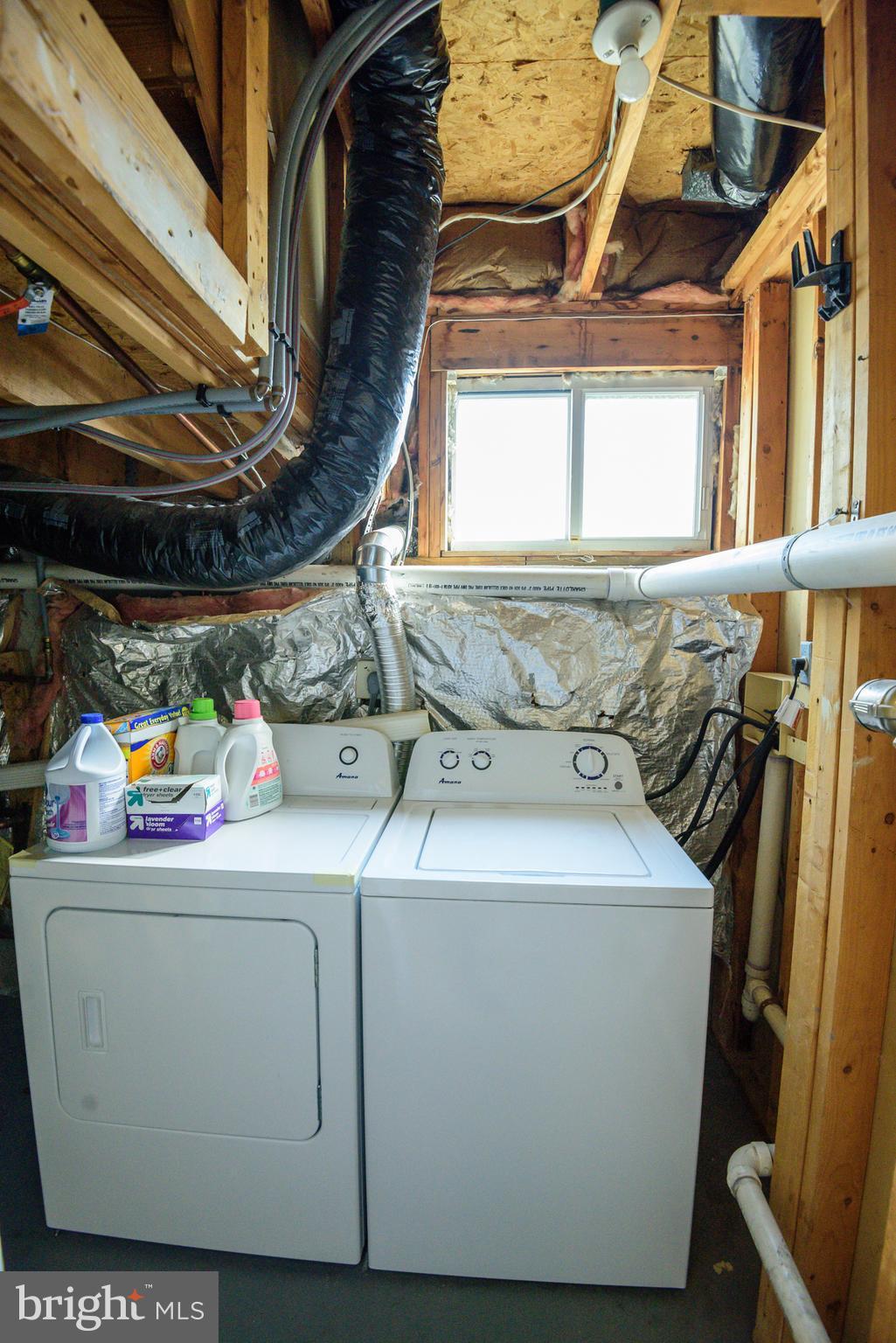 COLONY SQUARE - Residential