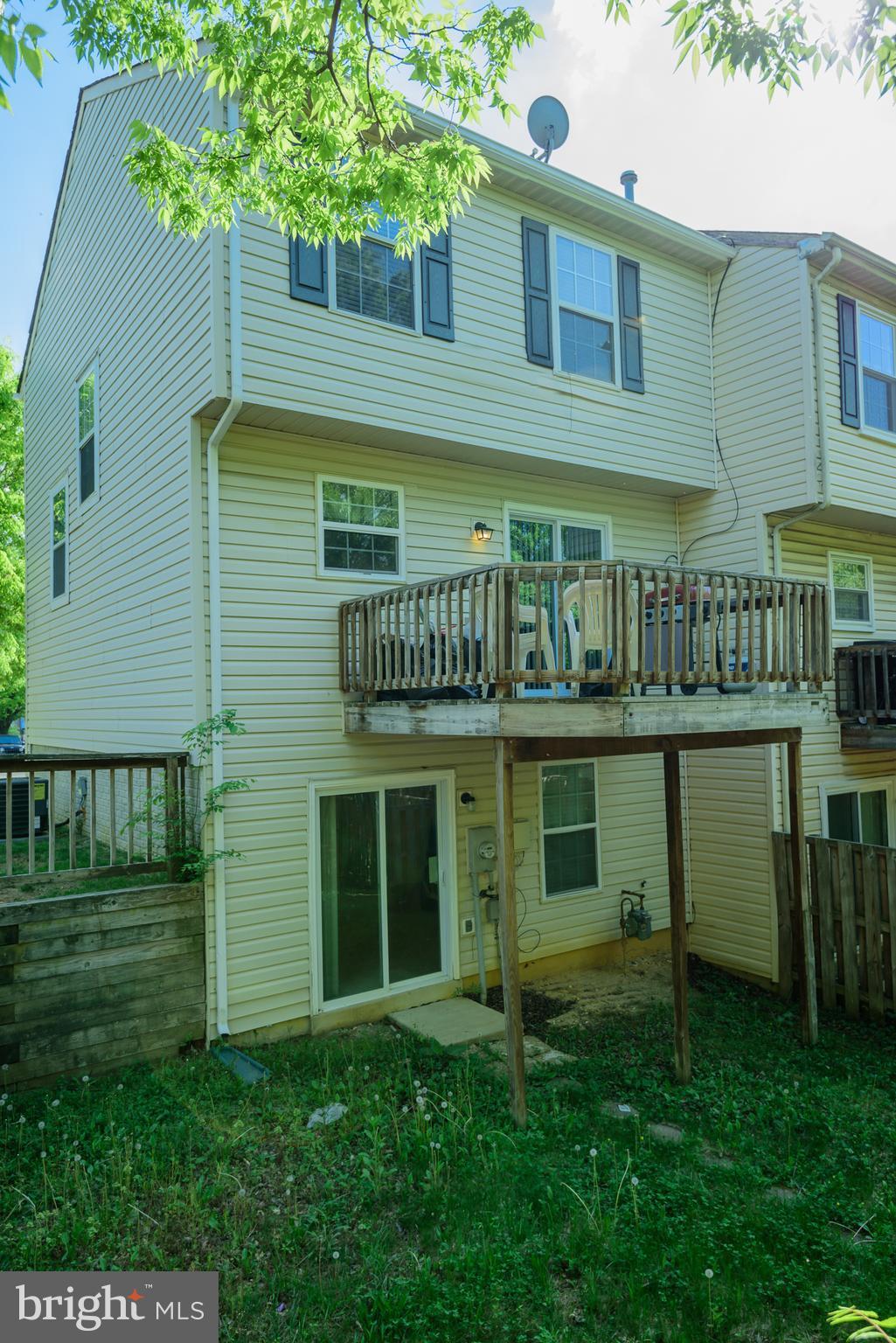 COLONY SQUARE - Residential