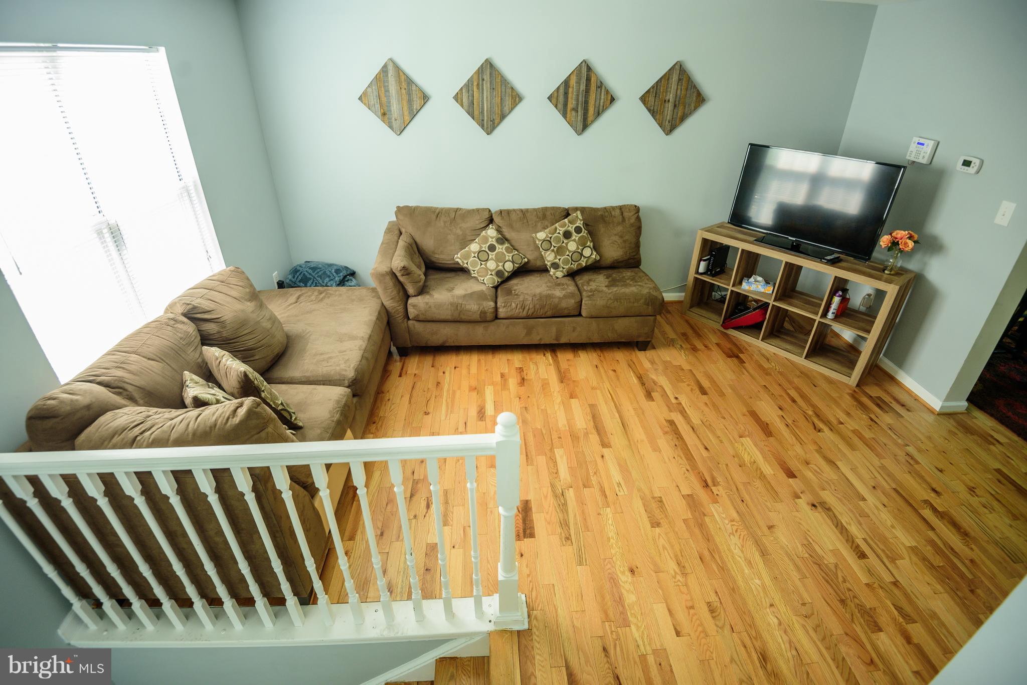 COLONY SQUARE - Residential