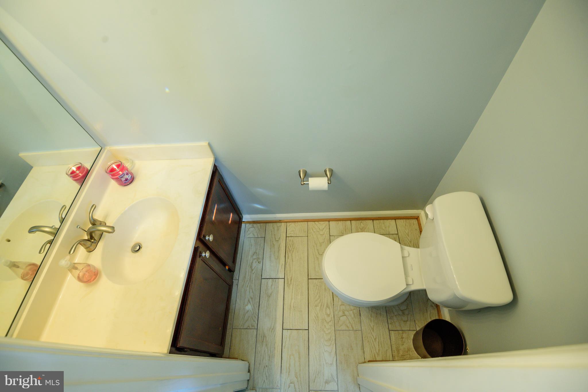 COLONY SQUARE - Residential