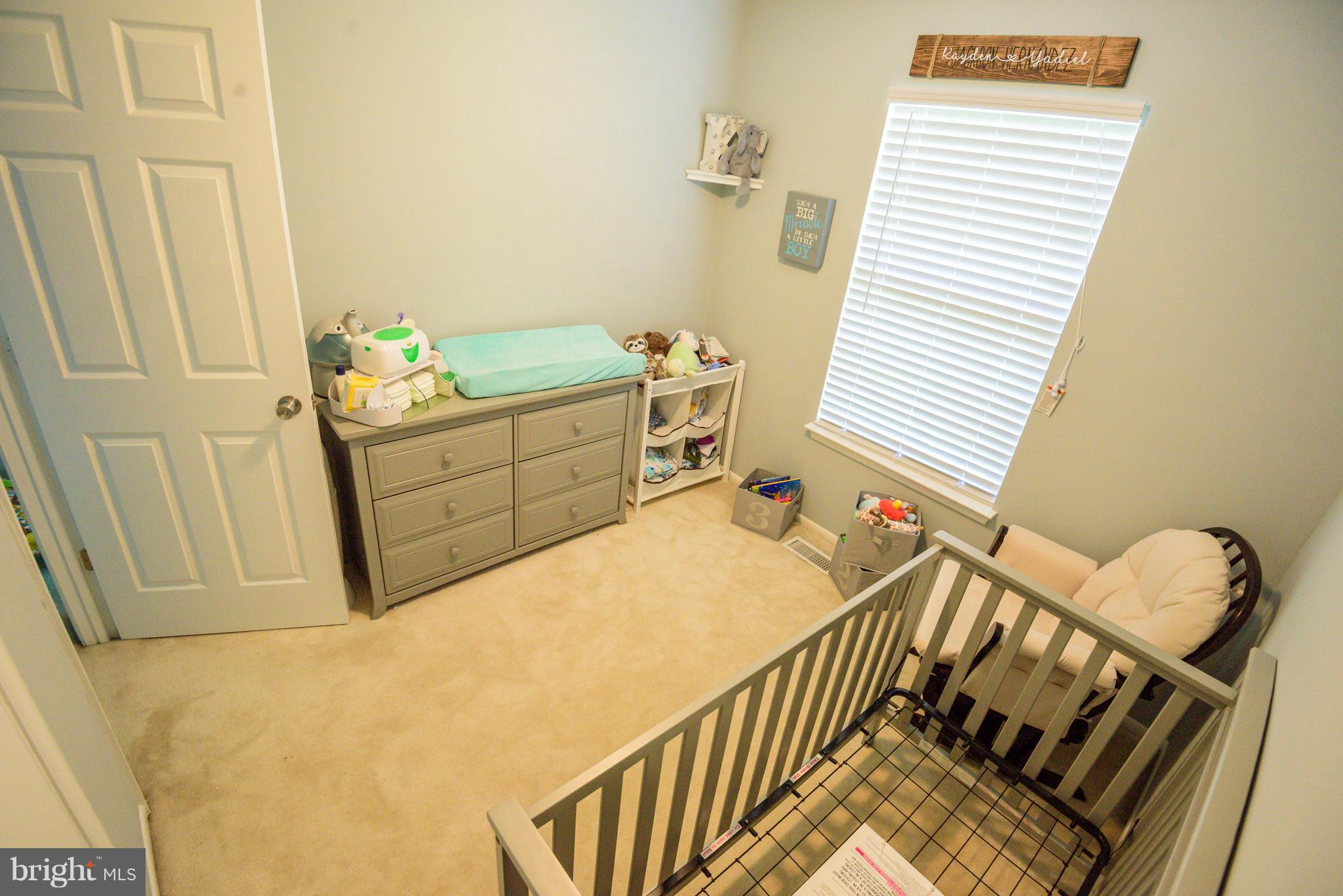 COLONY SQUARE - Residential