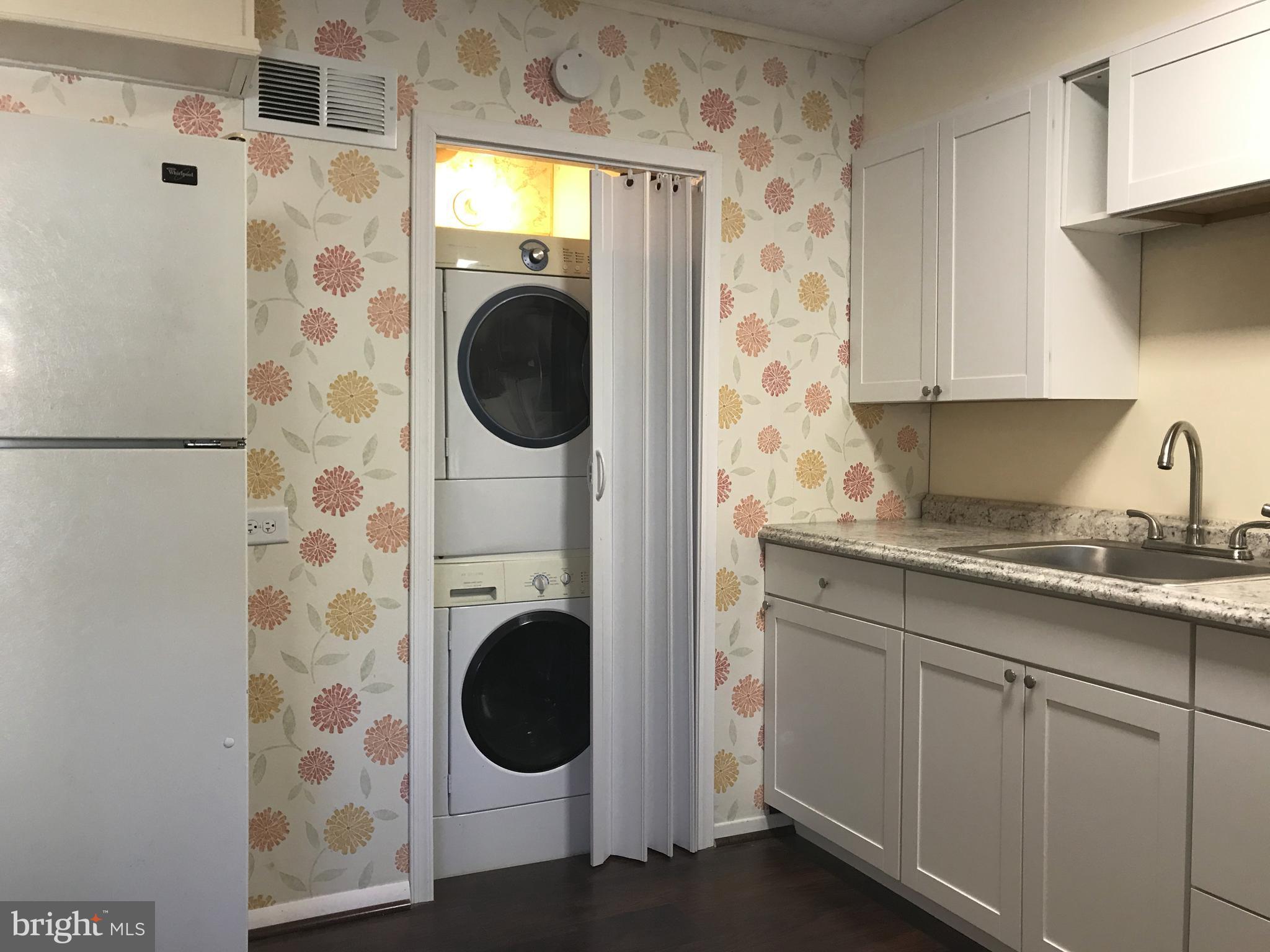 COUNTRY RIDGE - Residential