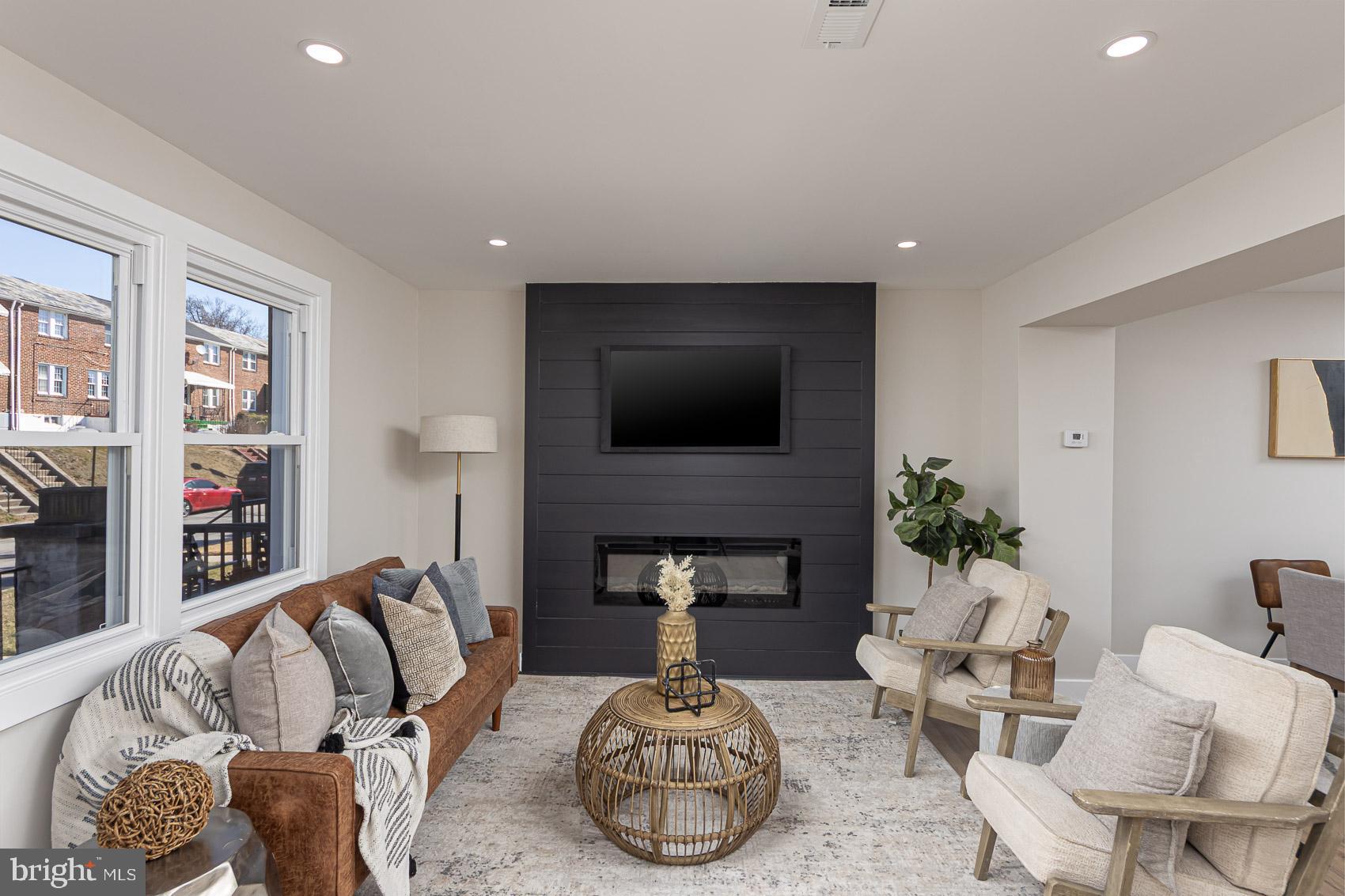 RADNOR WINSTON - Residential