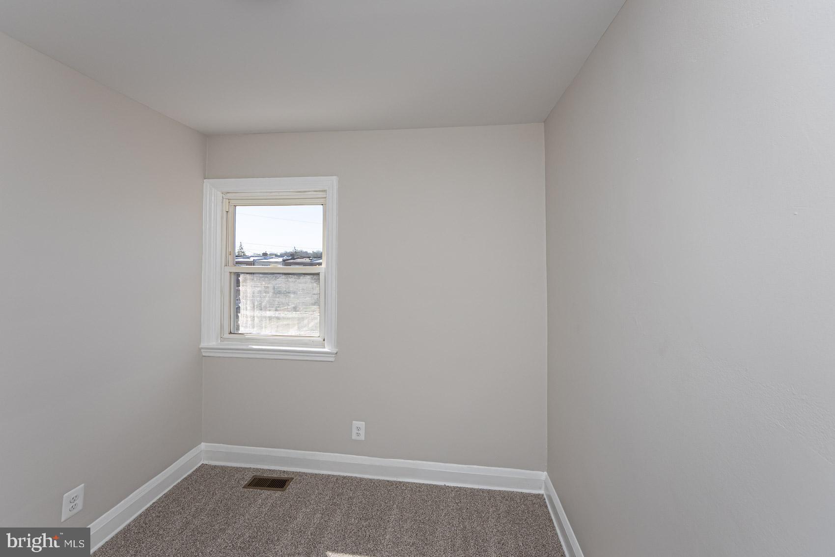 RADNOR WINSTON - Residential