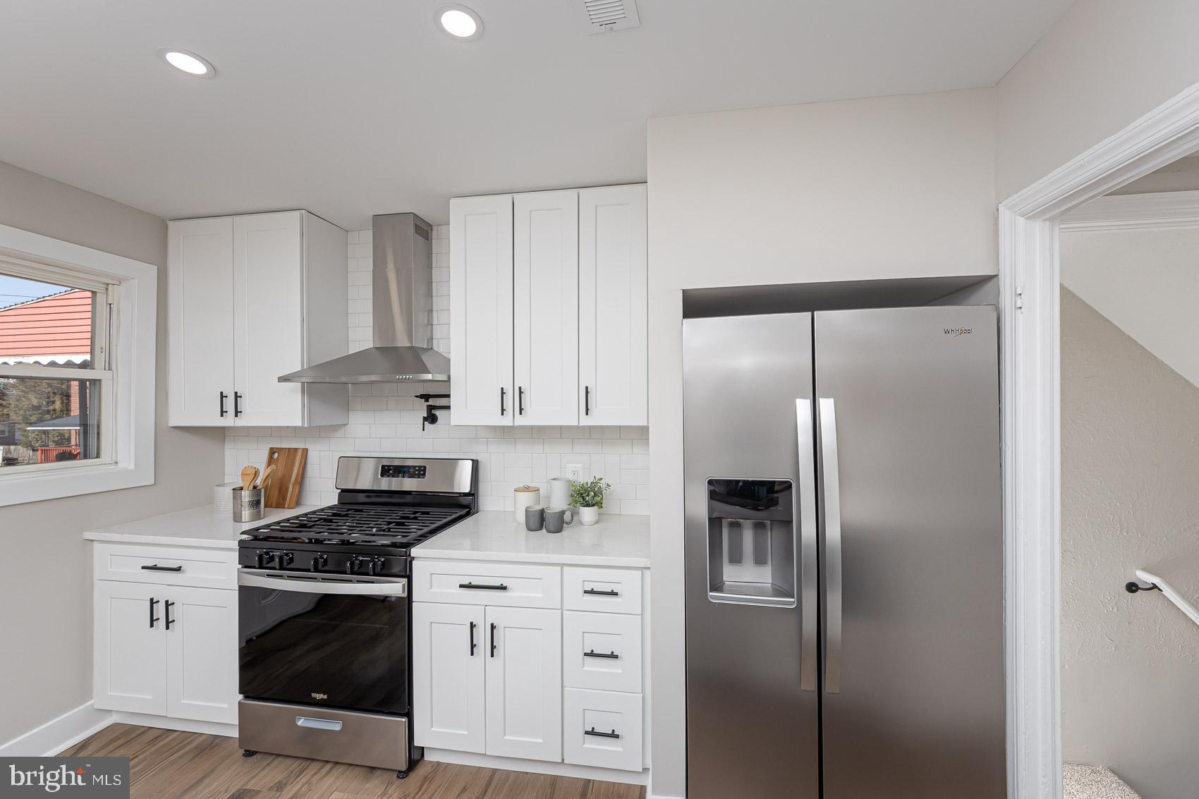 RADNOR WINSTON - Residential