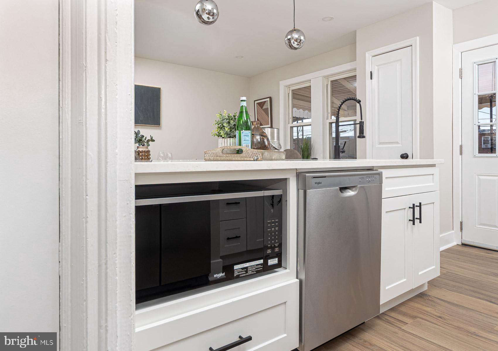 RADNOR WINSTON - Residential