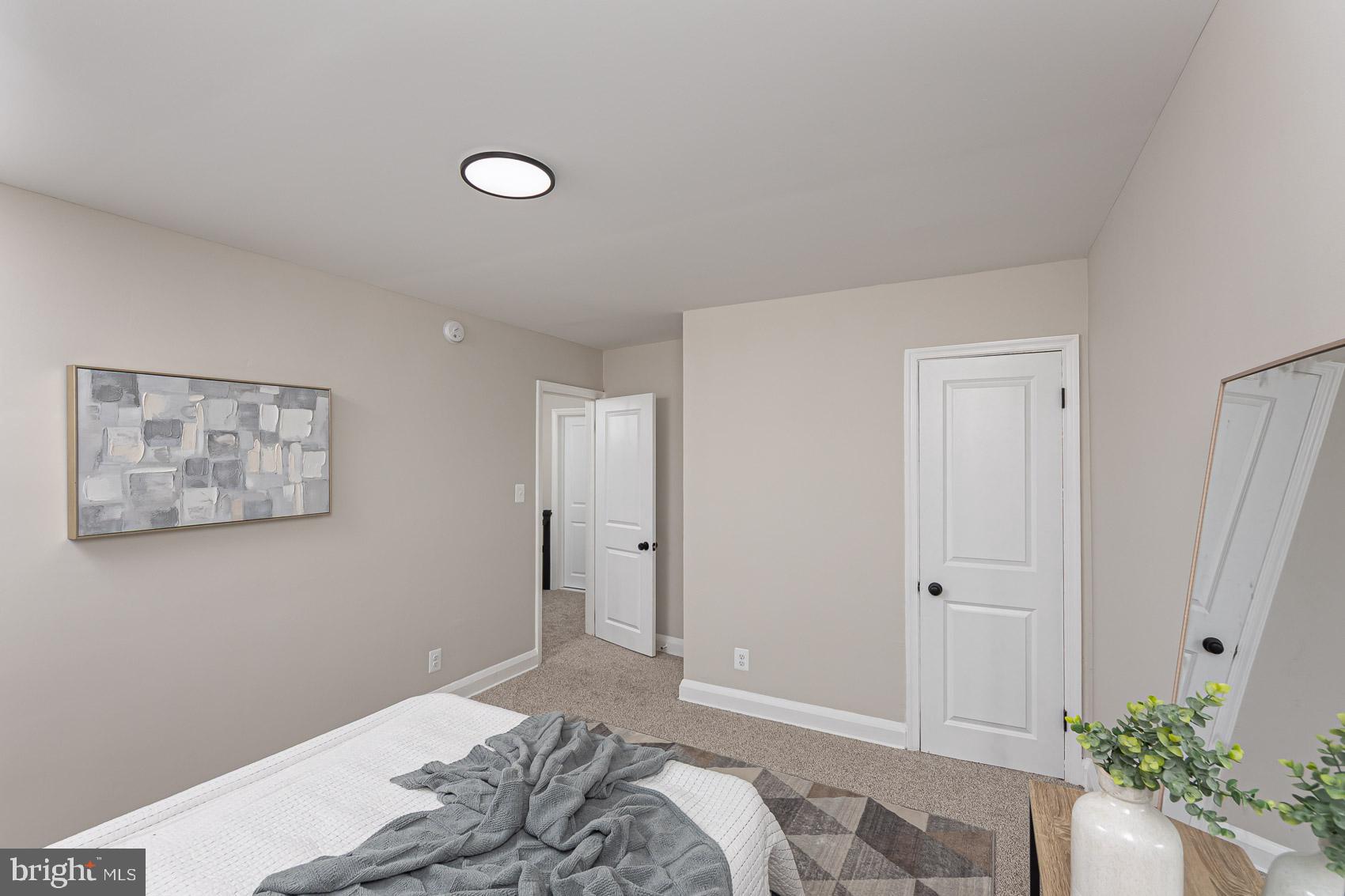 RADNOR WINSTON - Residential