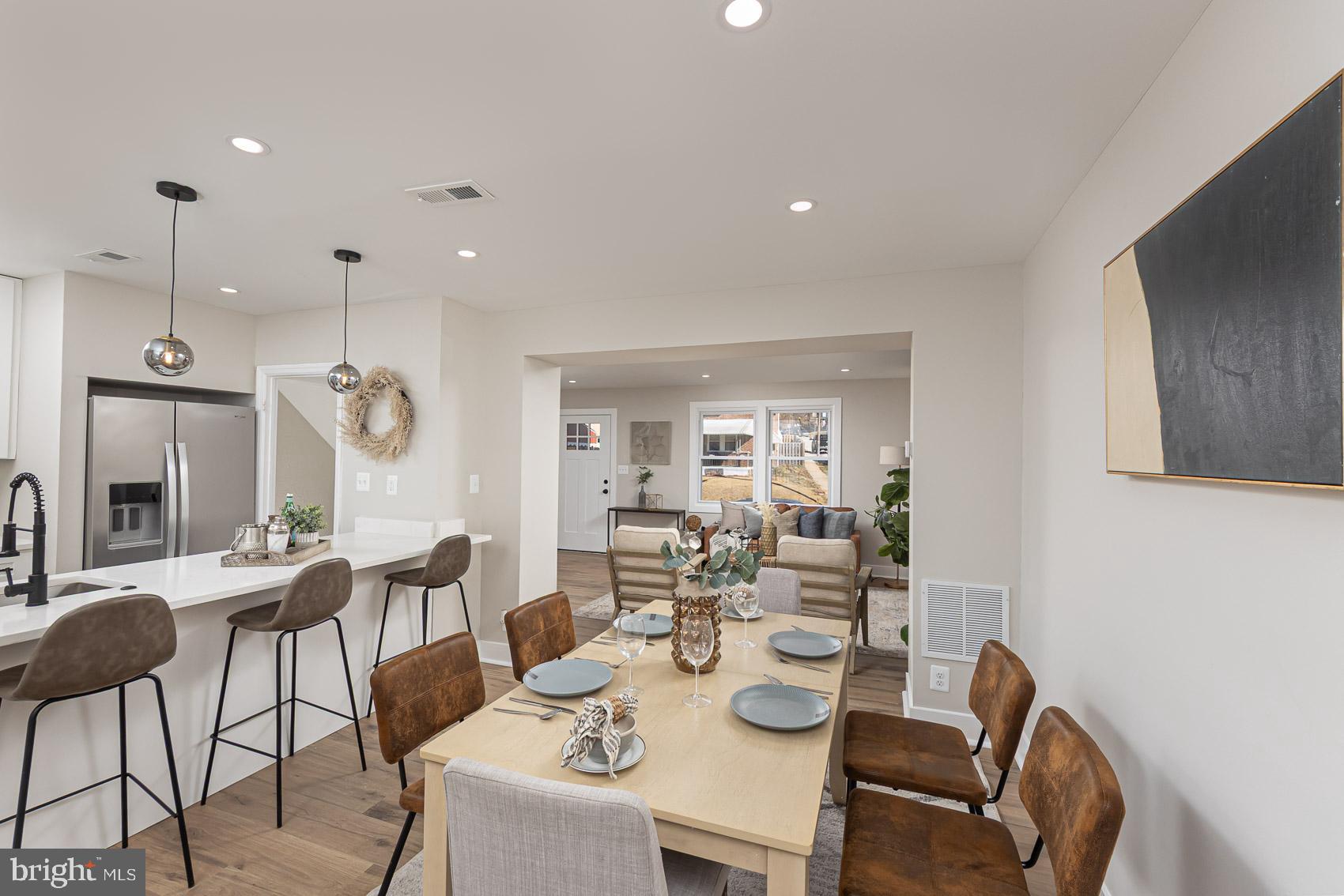 RADNOR WINSTON - Residential