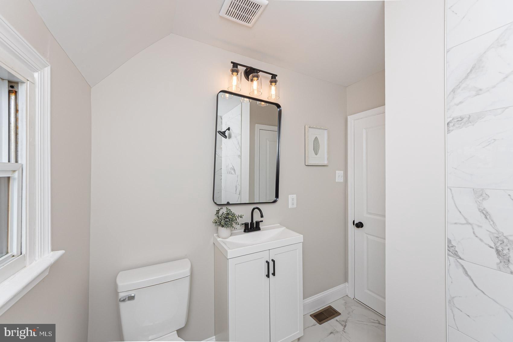 RADNOR WINSTON - Residential