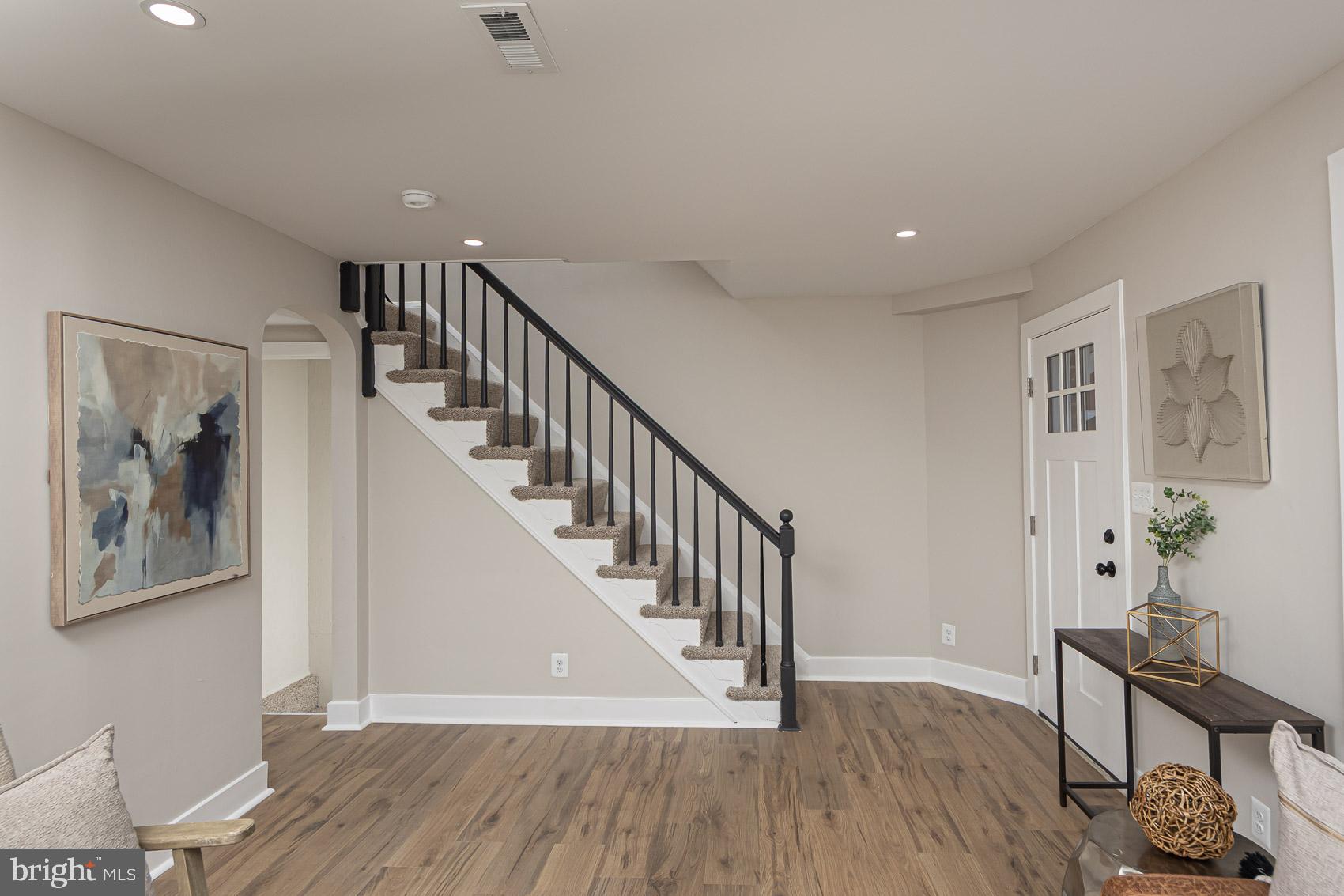 RADNOR WINSTON - Residential