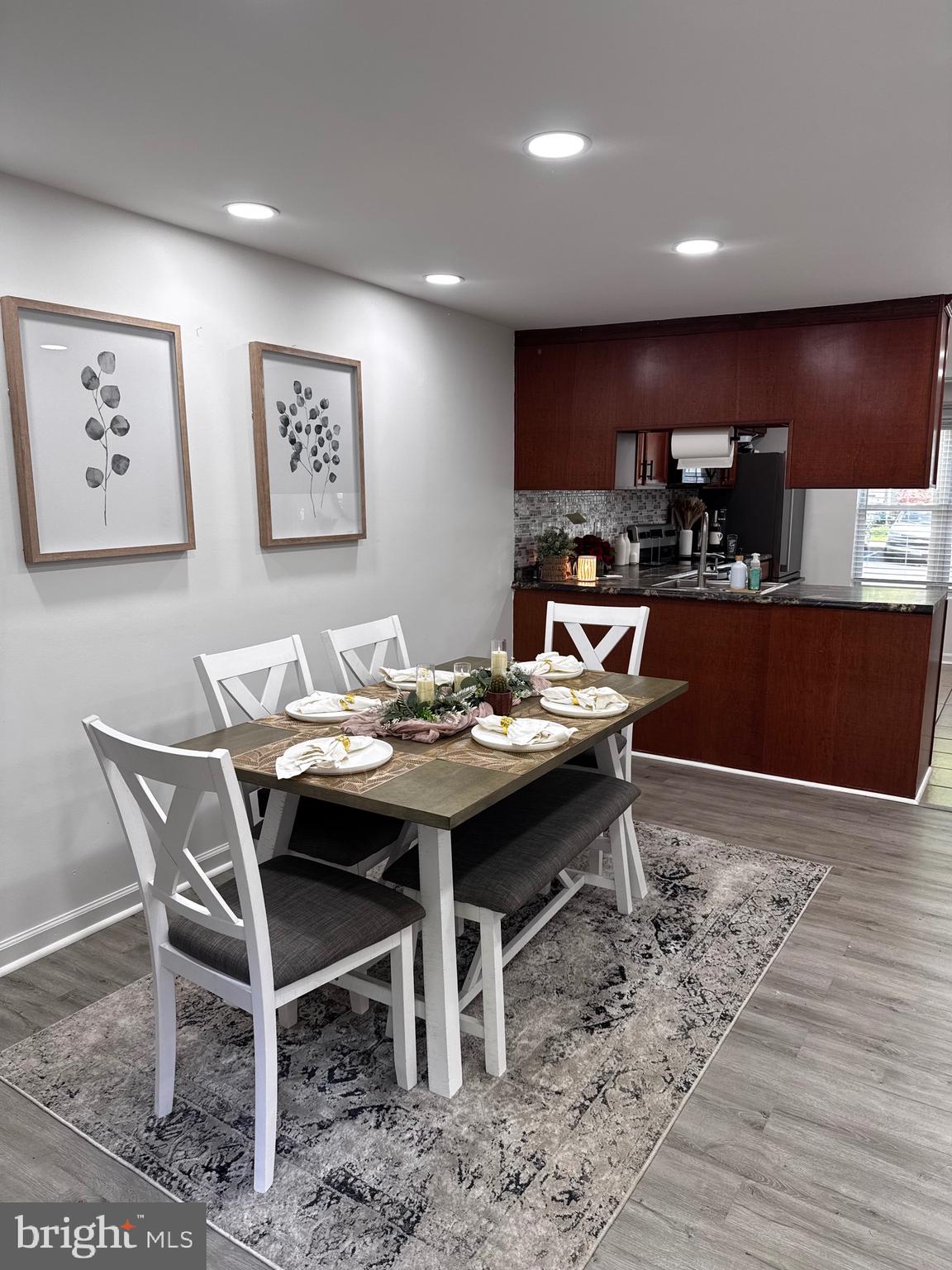 WHISPERING WOODS - Residential Lease