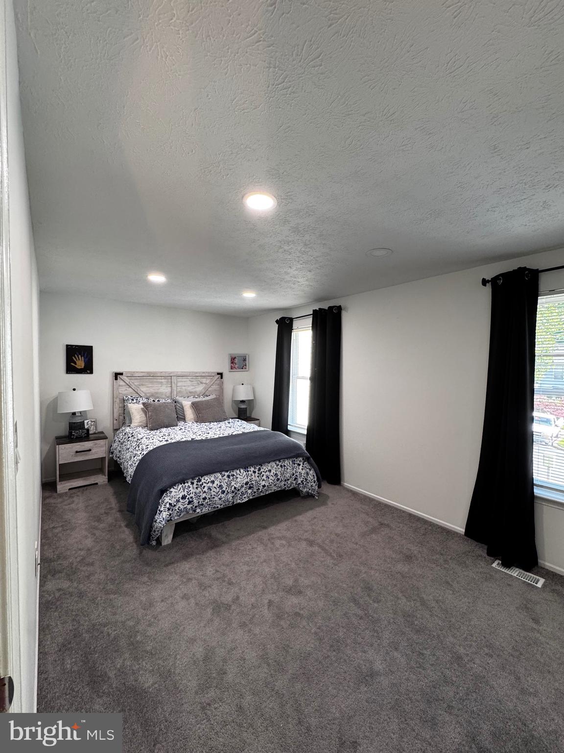 WHISPERING WOODS - Residential Lease