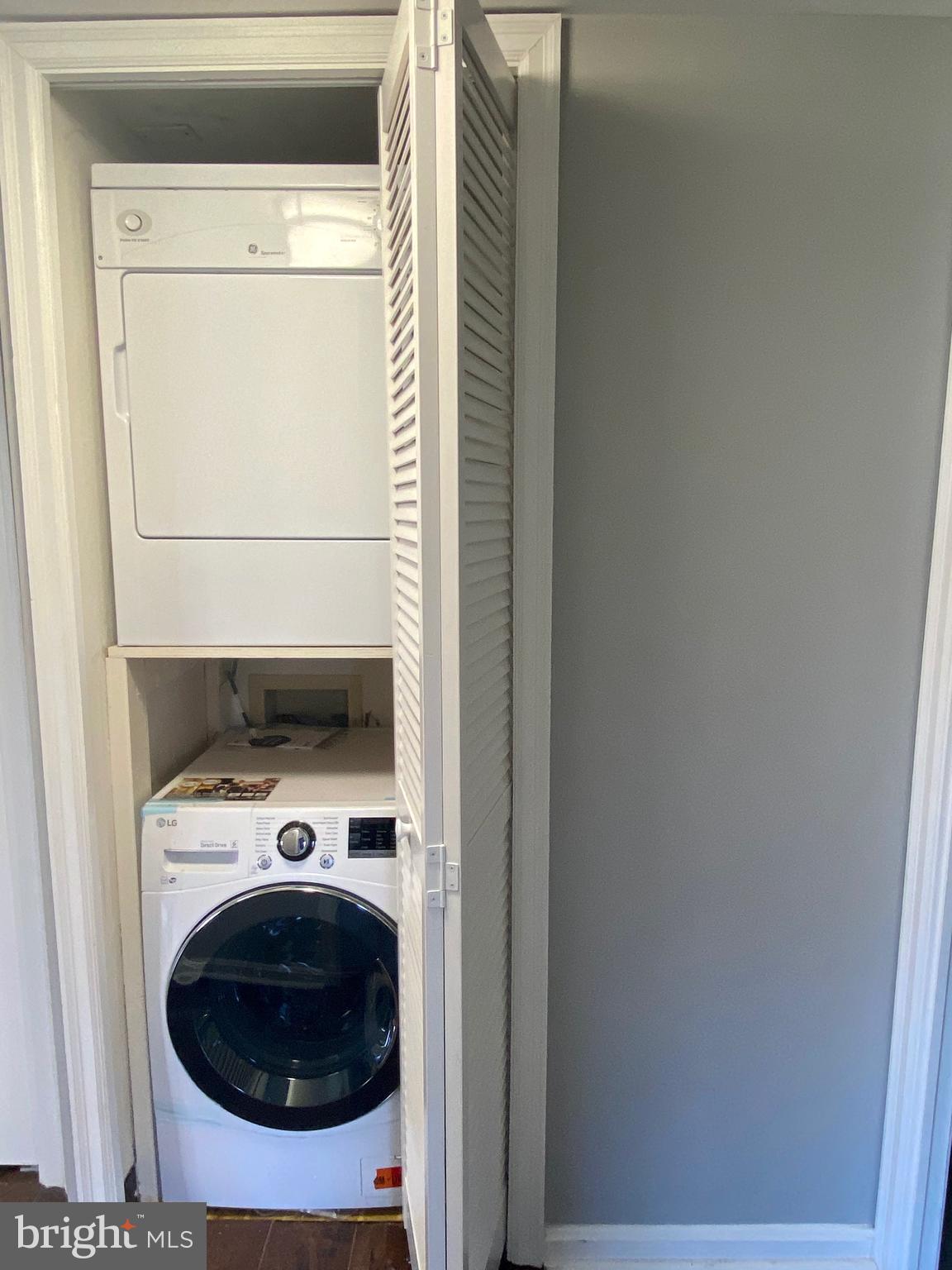 WOODBURY HEIGHTS - Residential Lease