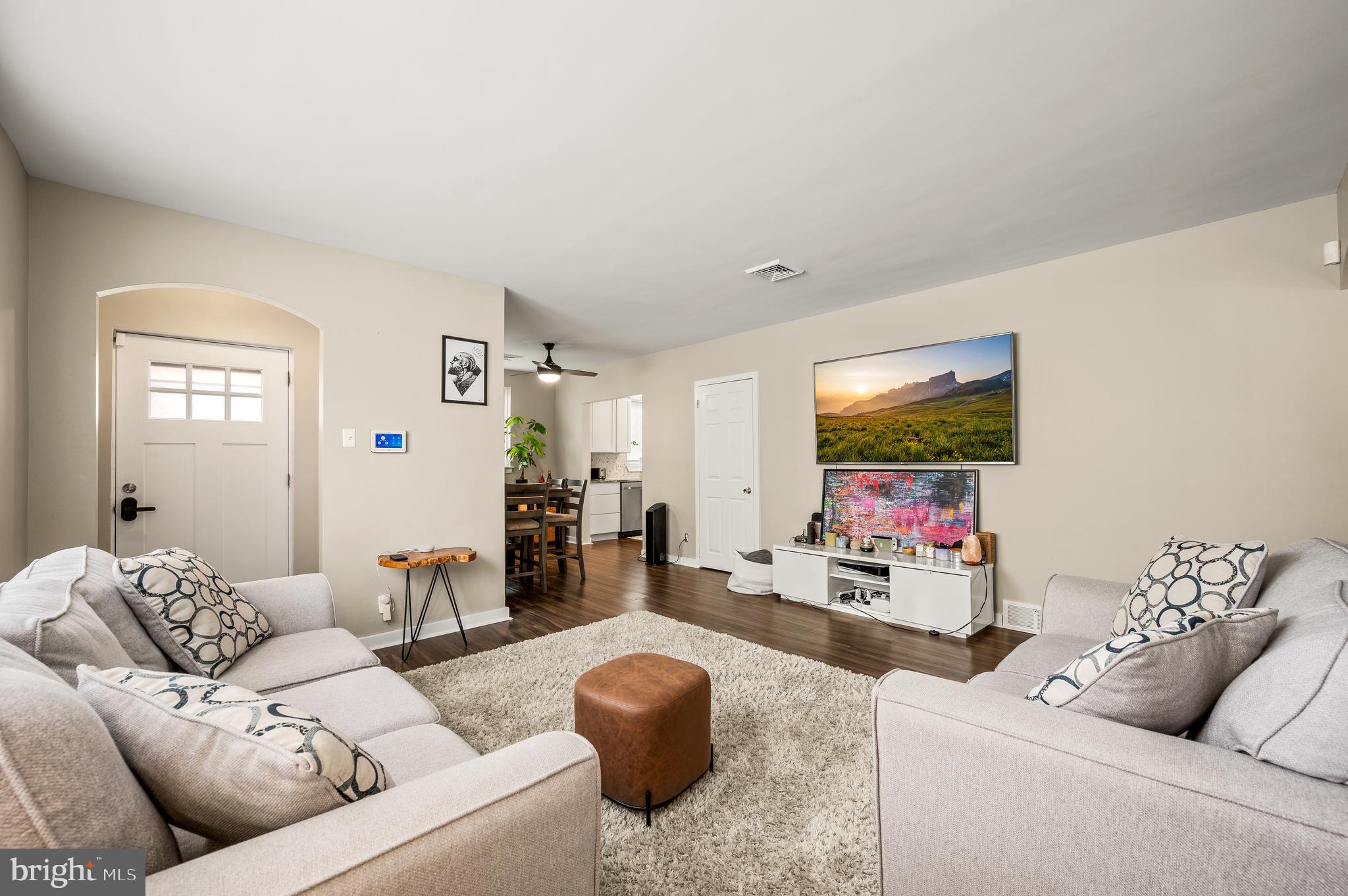 ACADEMY GARDENS - Residential