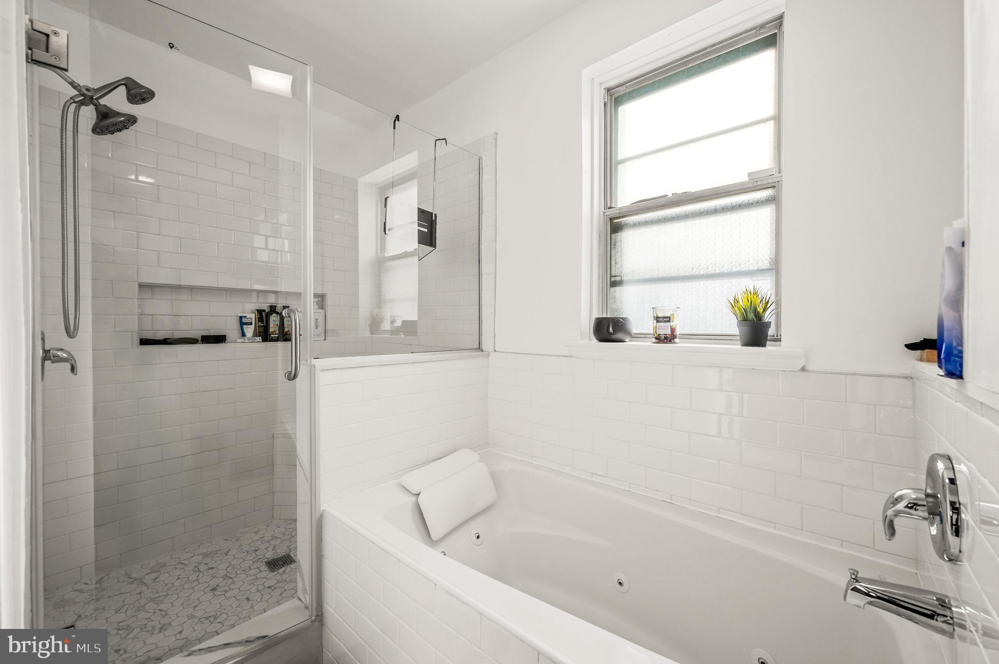 ACADEMY GARDENS - Residential