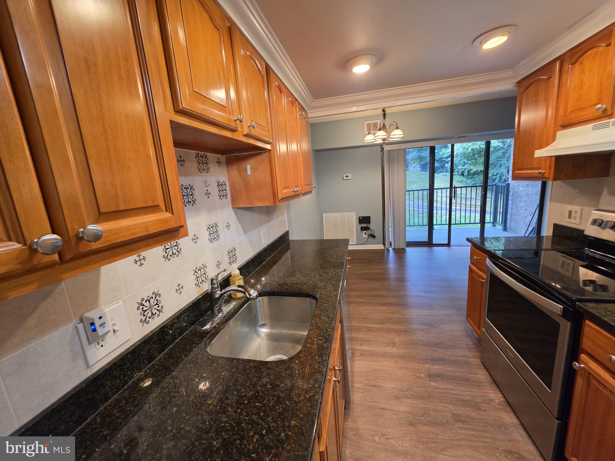11641 STONEVIEW 12C