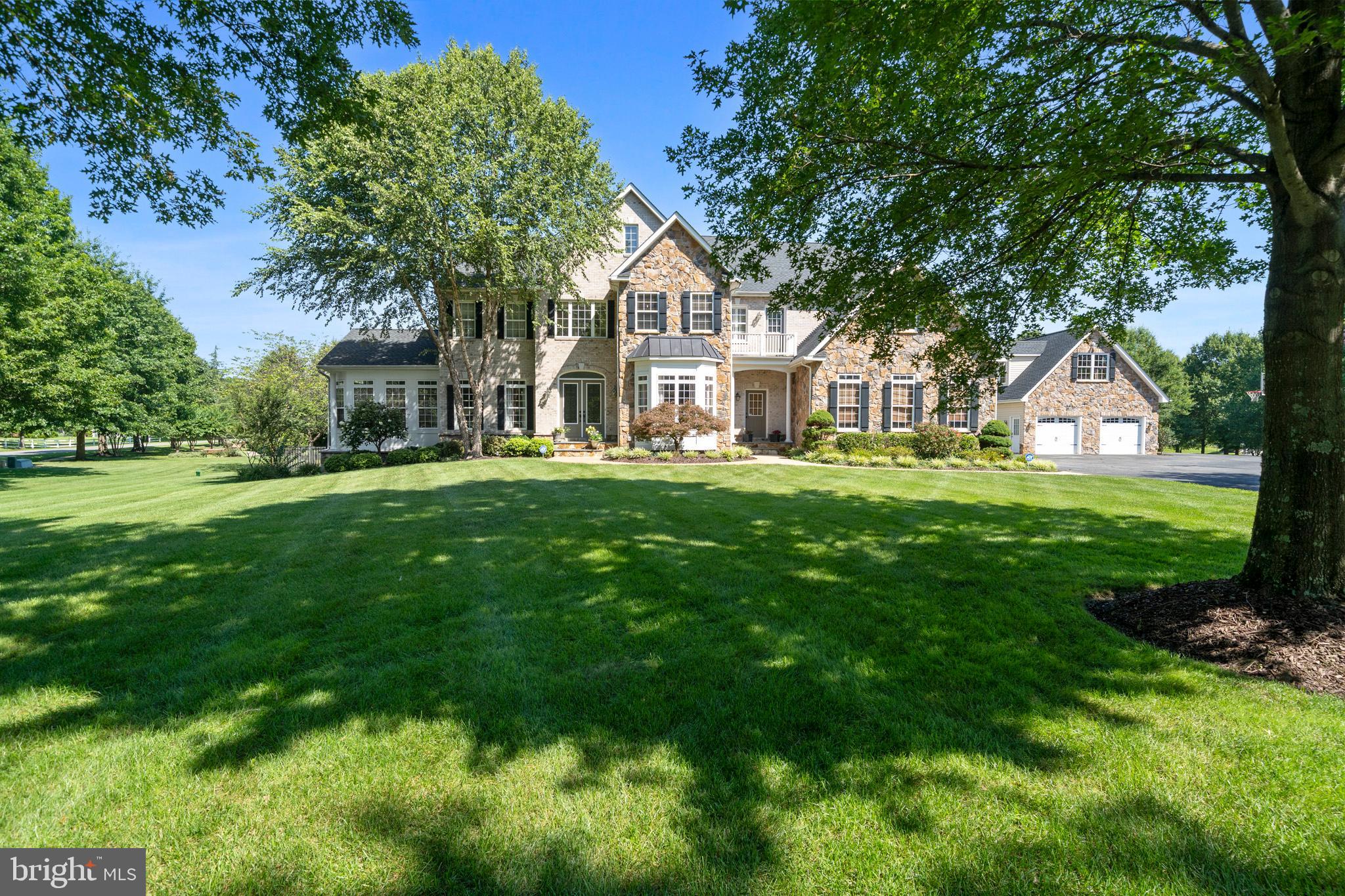 3120 LACROSSE COURT