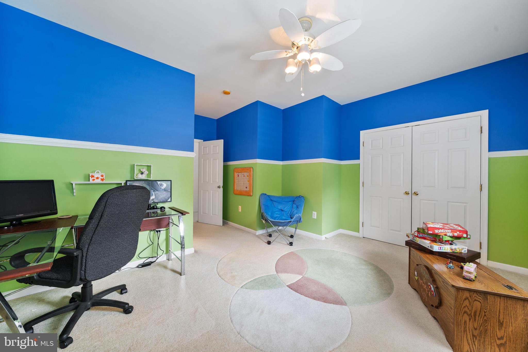 LYONS CREEK OVERLOOK - Residential