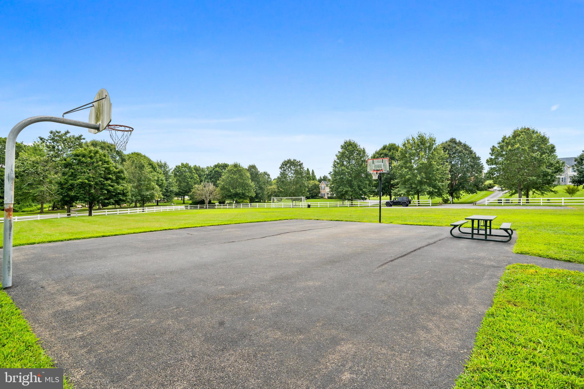 LYONS CREEK OVERLOOK - Residential