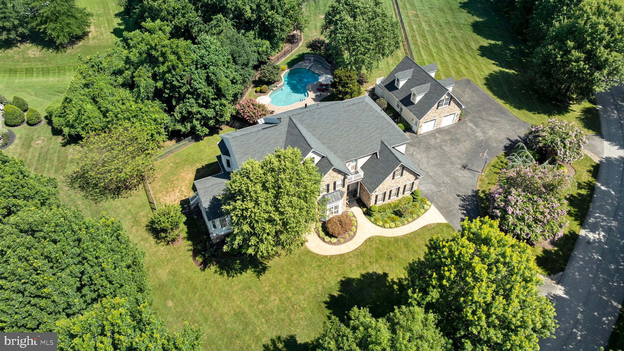 LYONS CREEK OVERLOOK - Residential