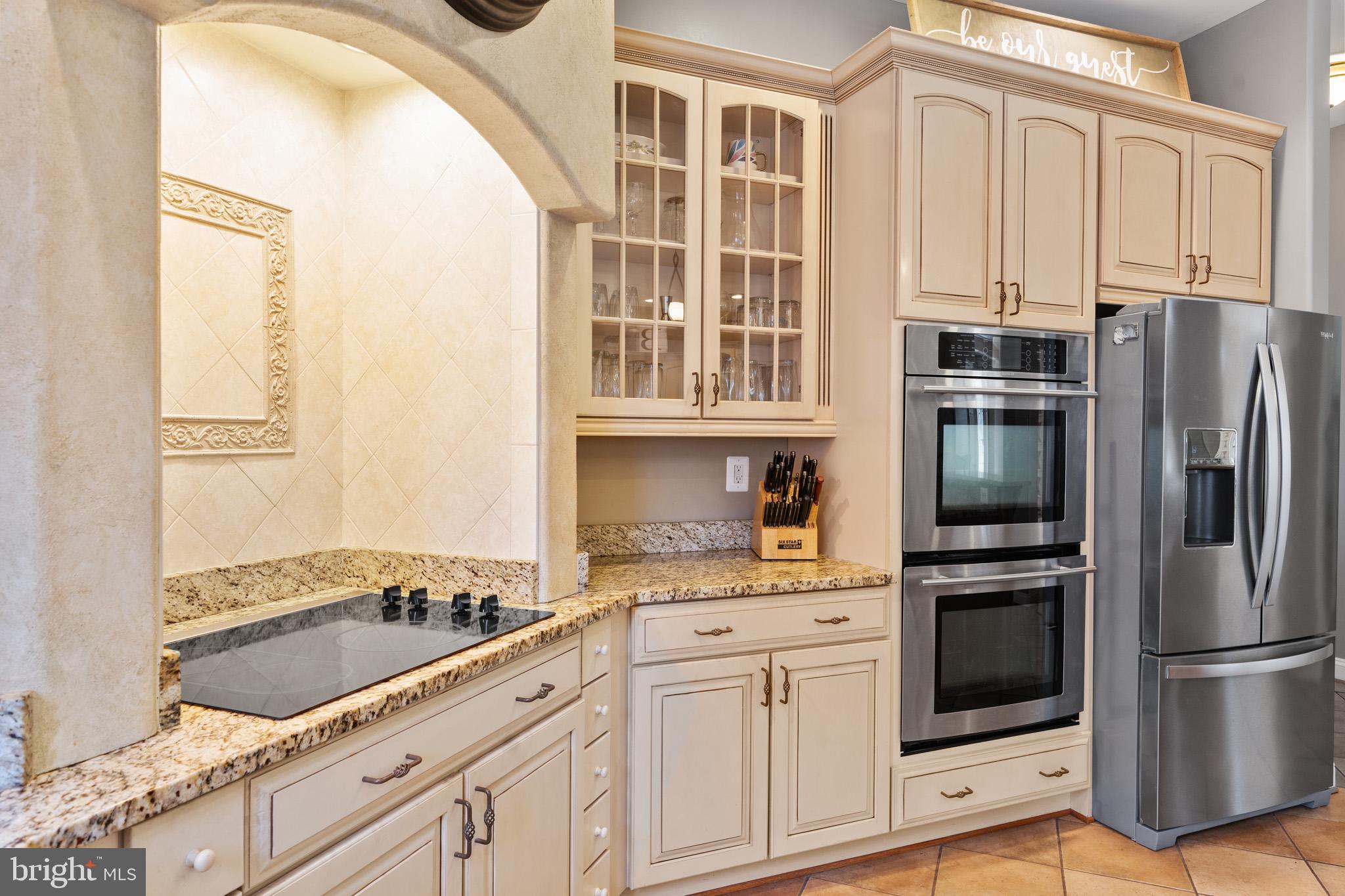 LYONS CREEK OVERLOOK - Residential