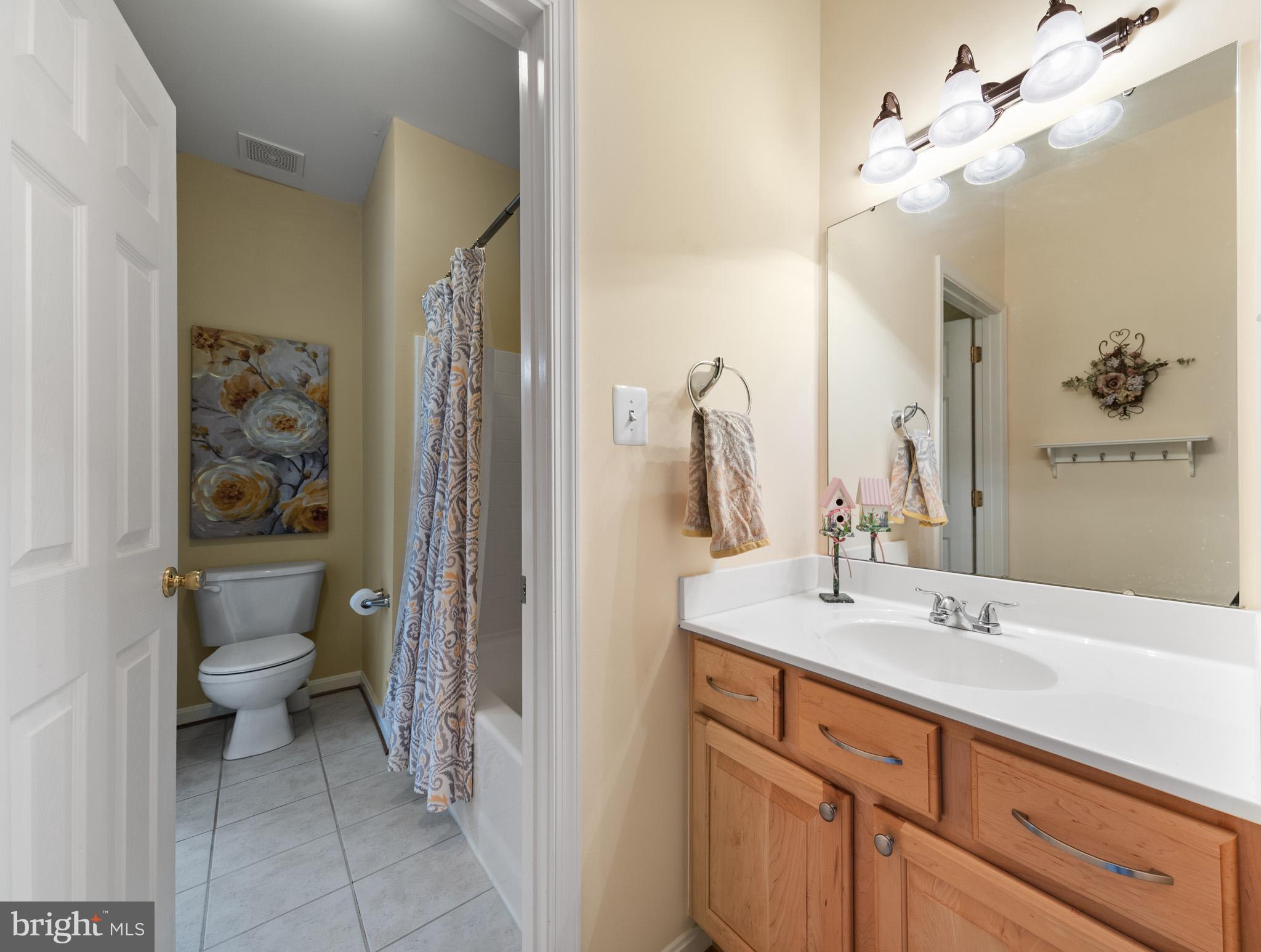 LYONS CREEK OVERLOOK - Residential