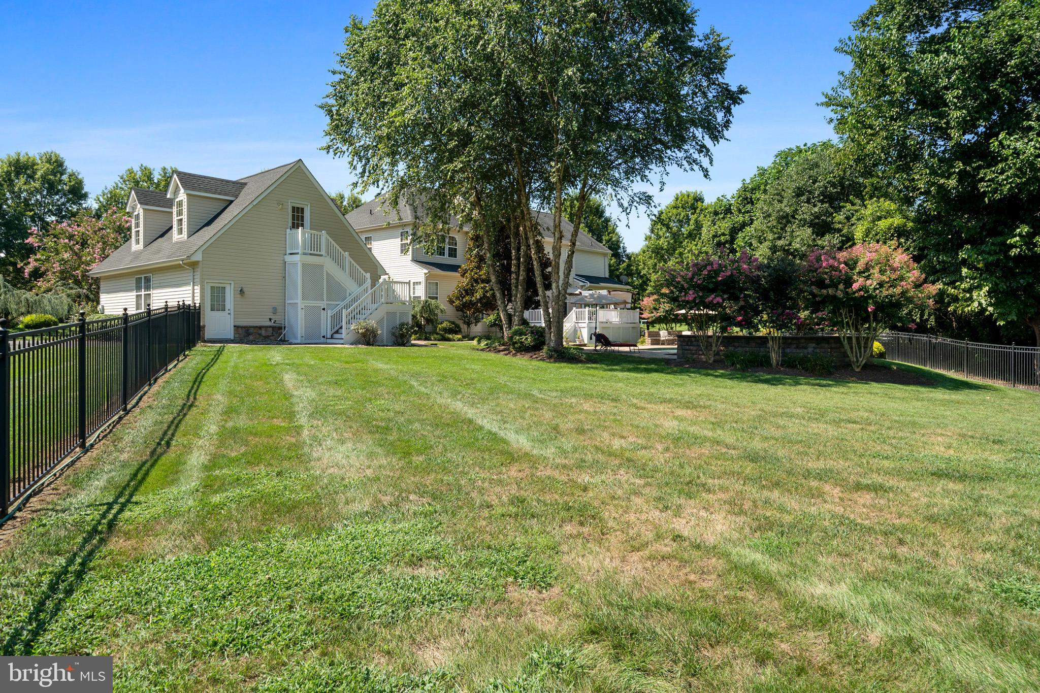 LYONS CREEK OVERLOOK - Residential