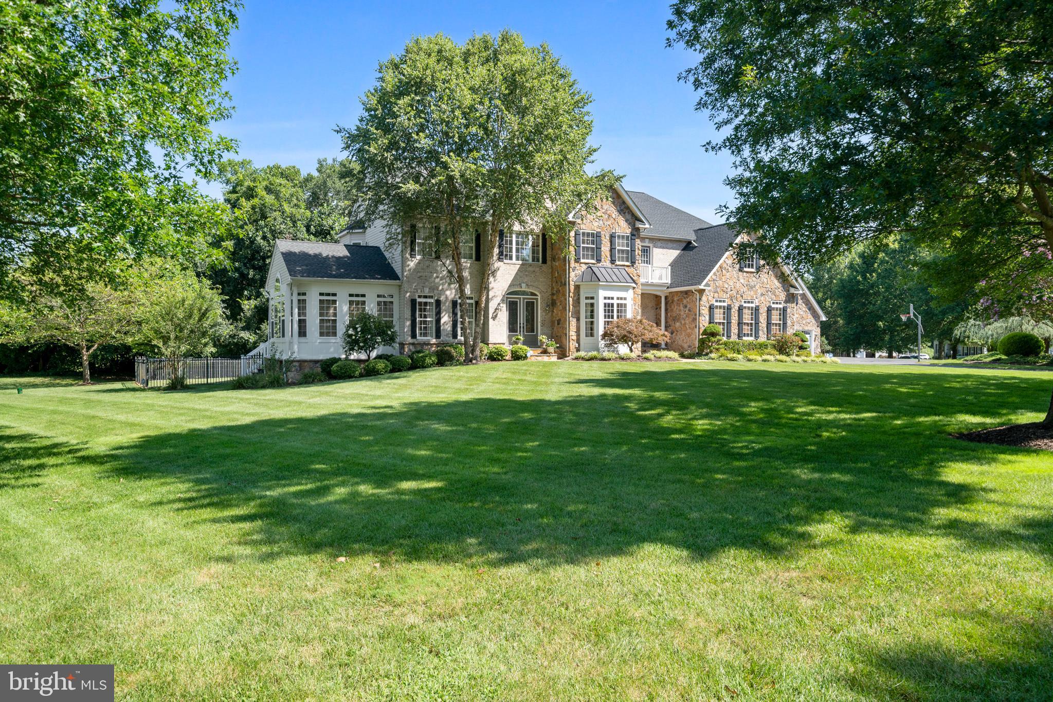 LYONS CREEK OVERLOOK - Residential