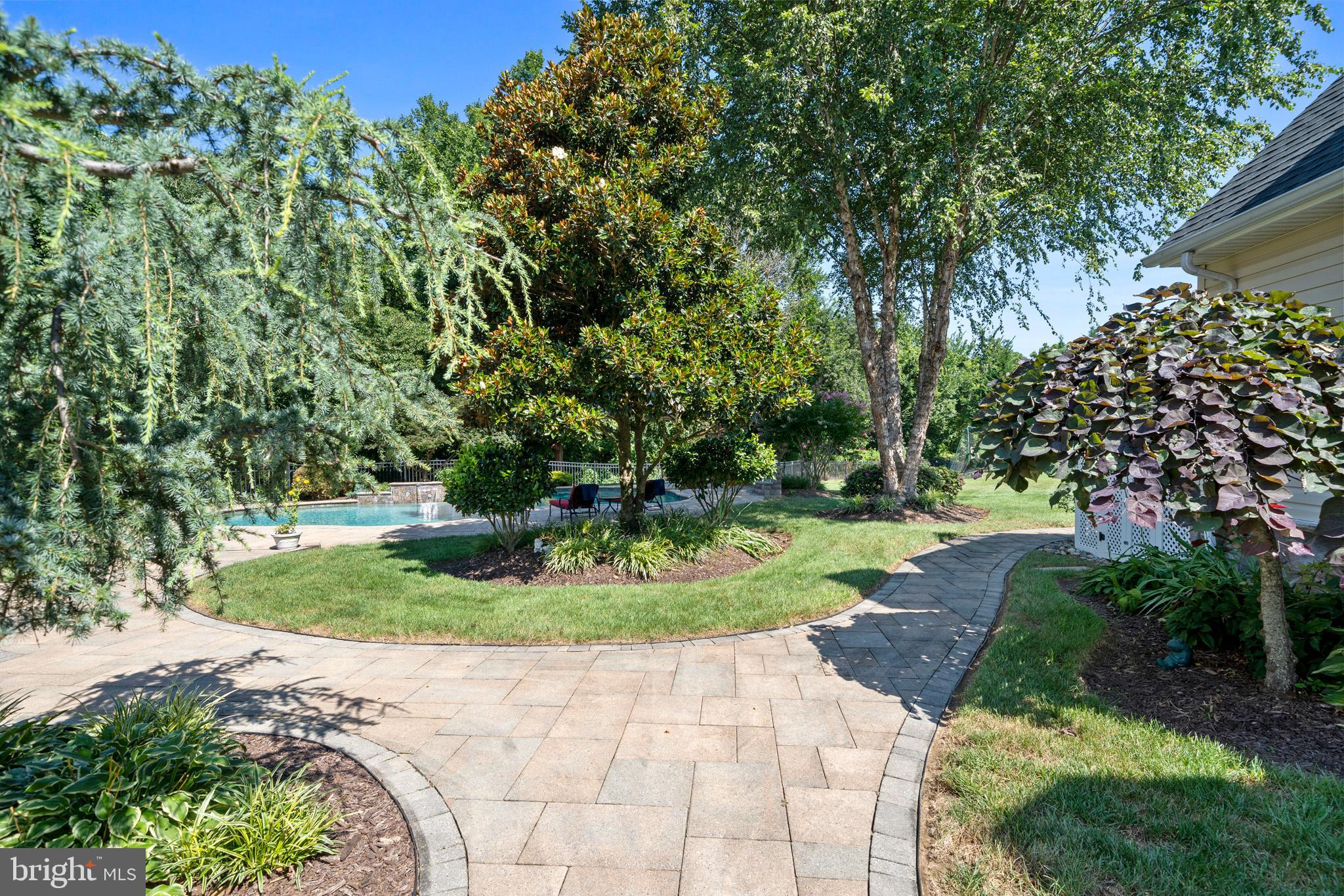 LYONS CREEK OVERLOOK - Residential