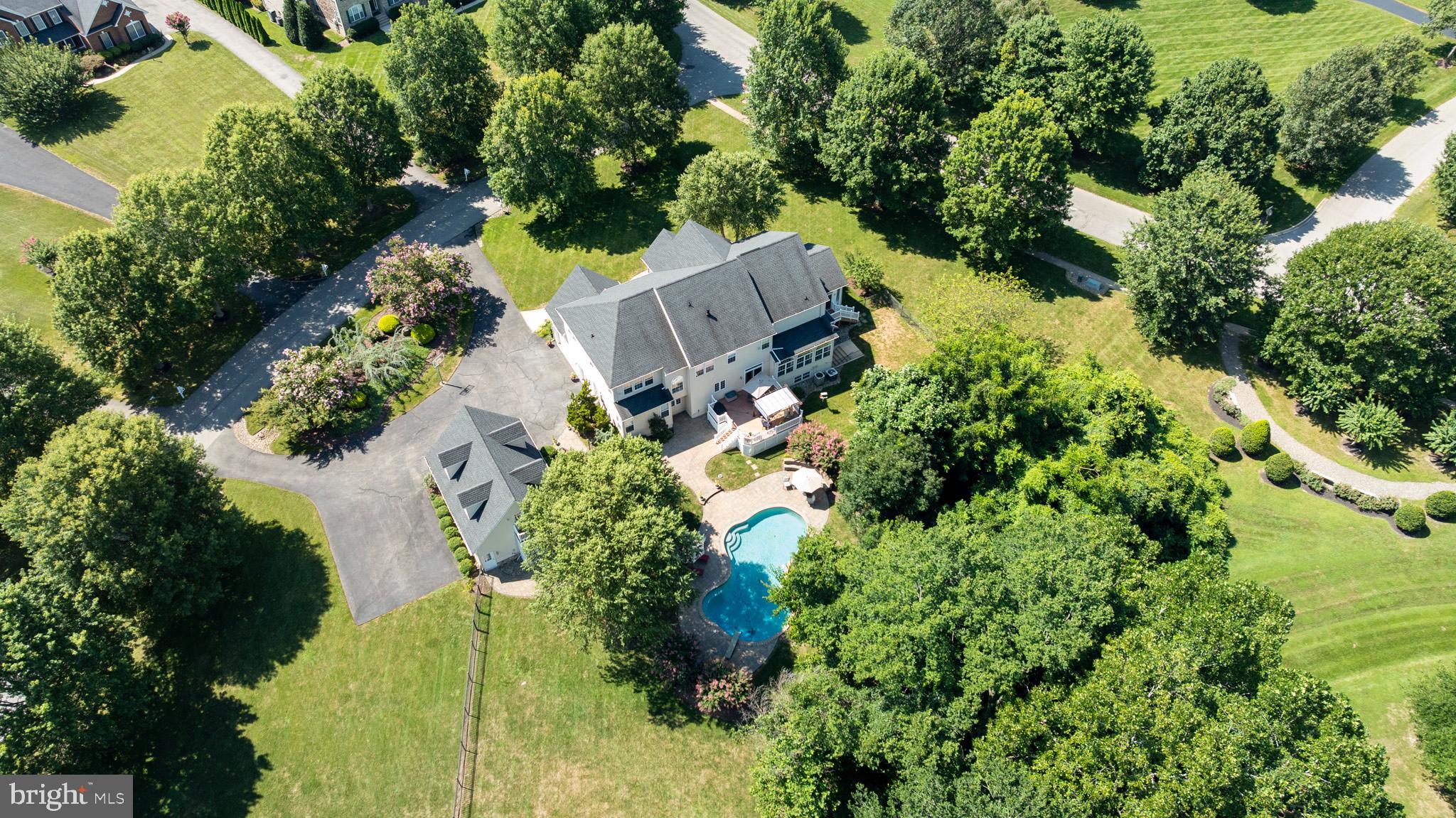 LYONS CREEK OVERLOOK - Residential