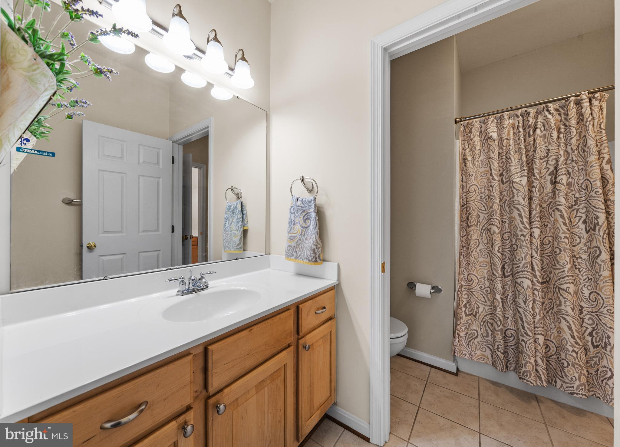 LYONS CREEK OVERLOOK - Residential