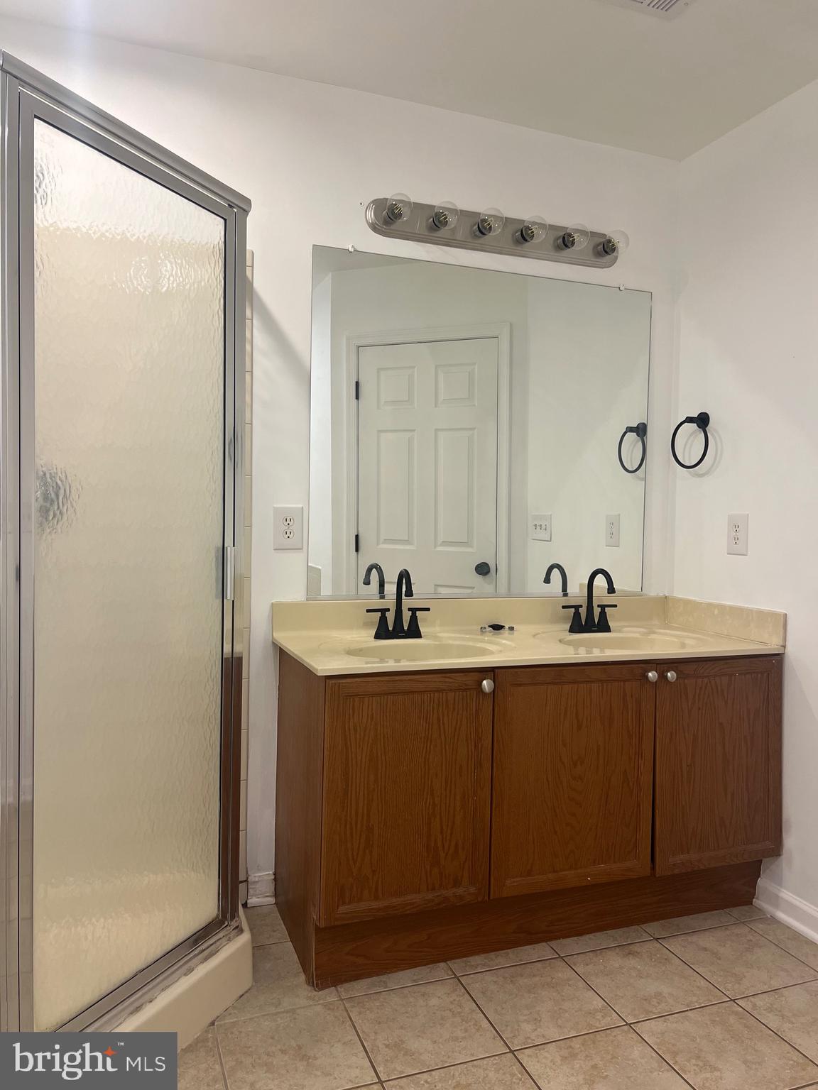 PRENTISS POINT II TOWNHOMES - Residential