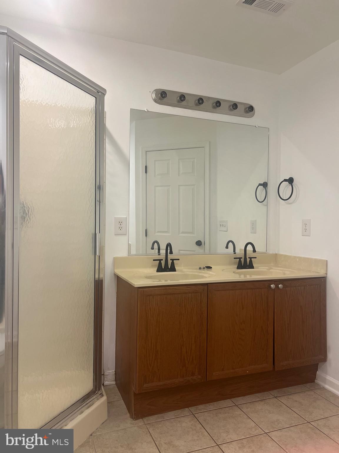 PRENTISS POINT II TOWNHOMES - Residential