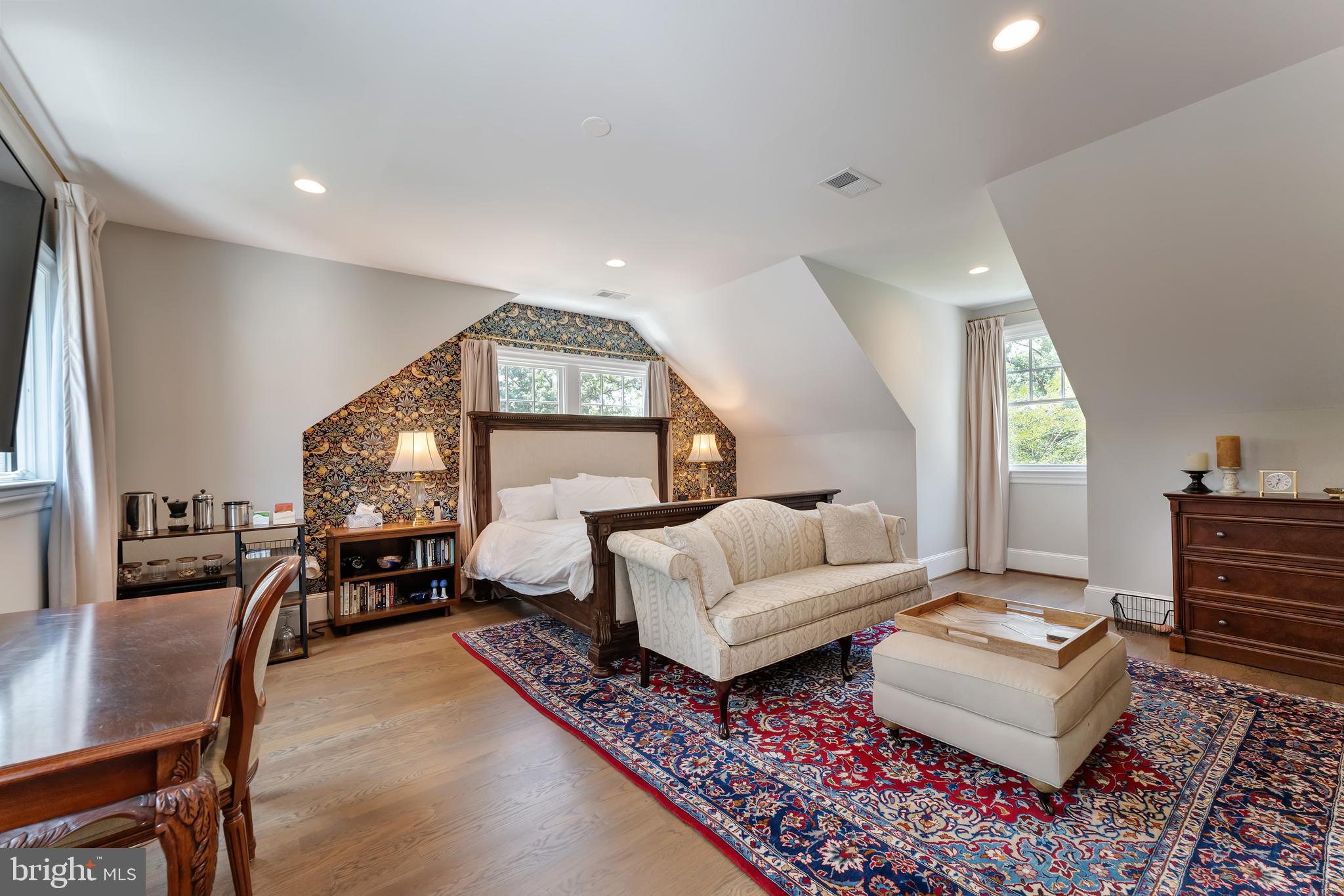 ALEXANDRIA - Residential