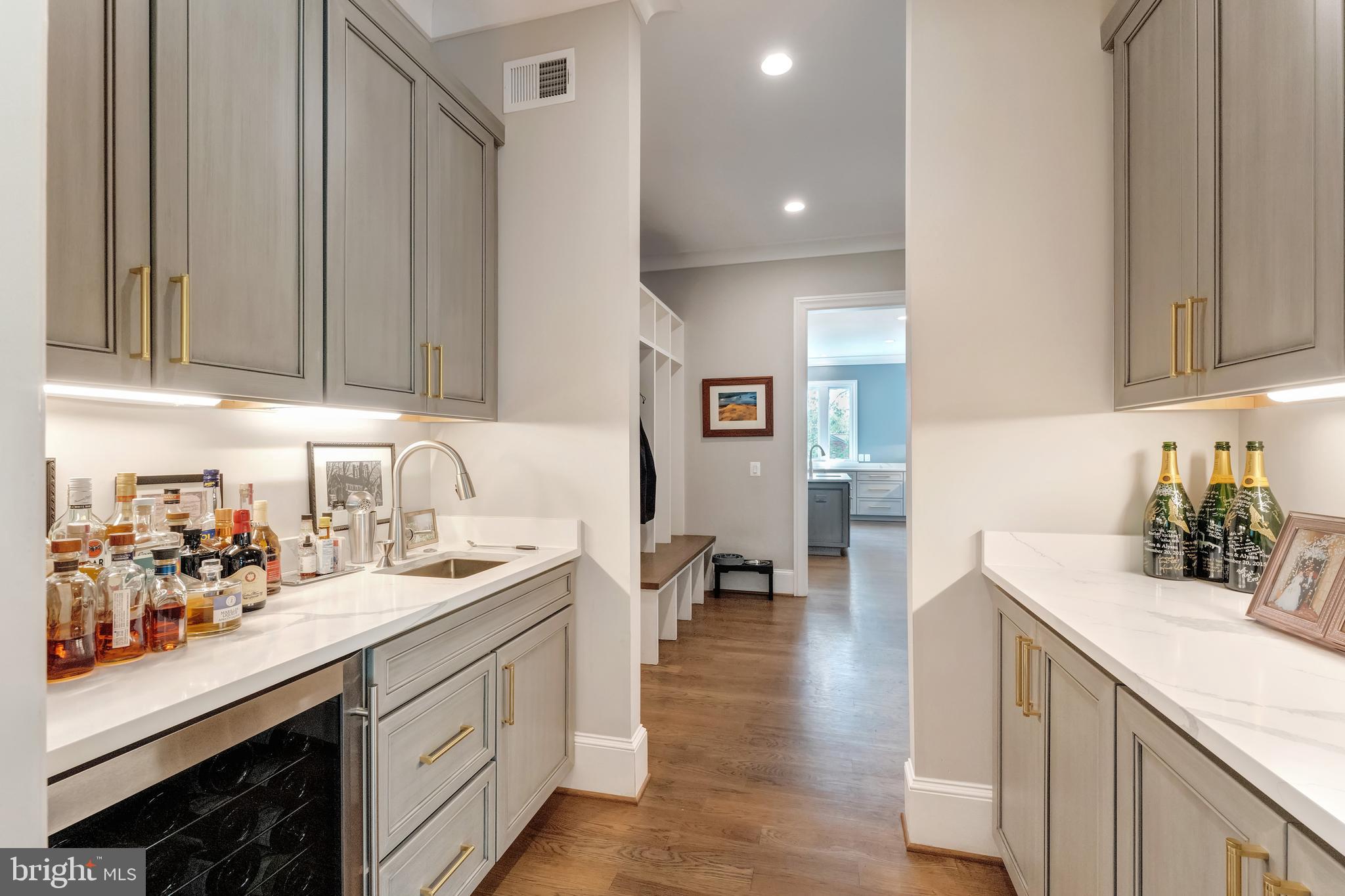 ALEXANDRIA - Residential