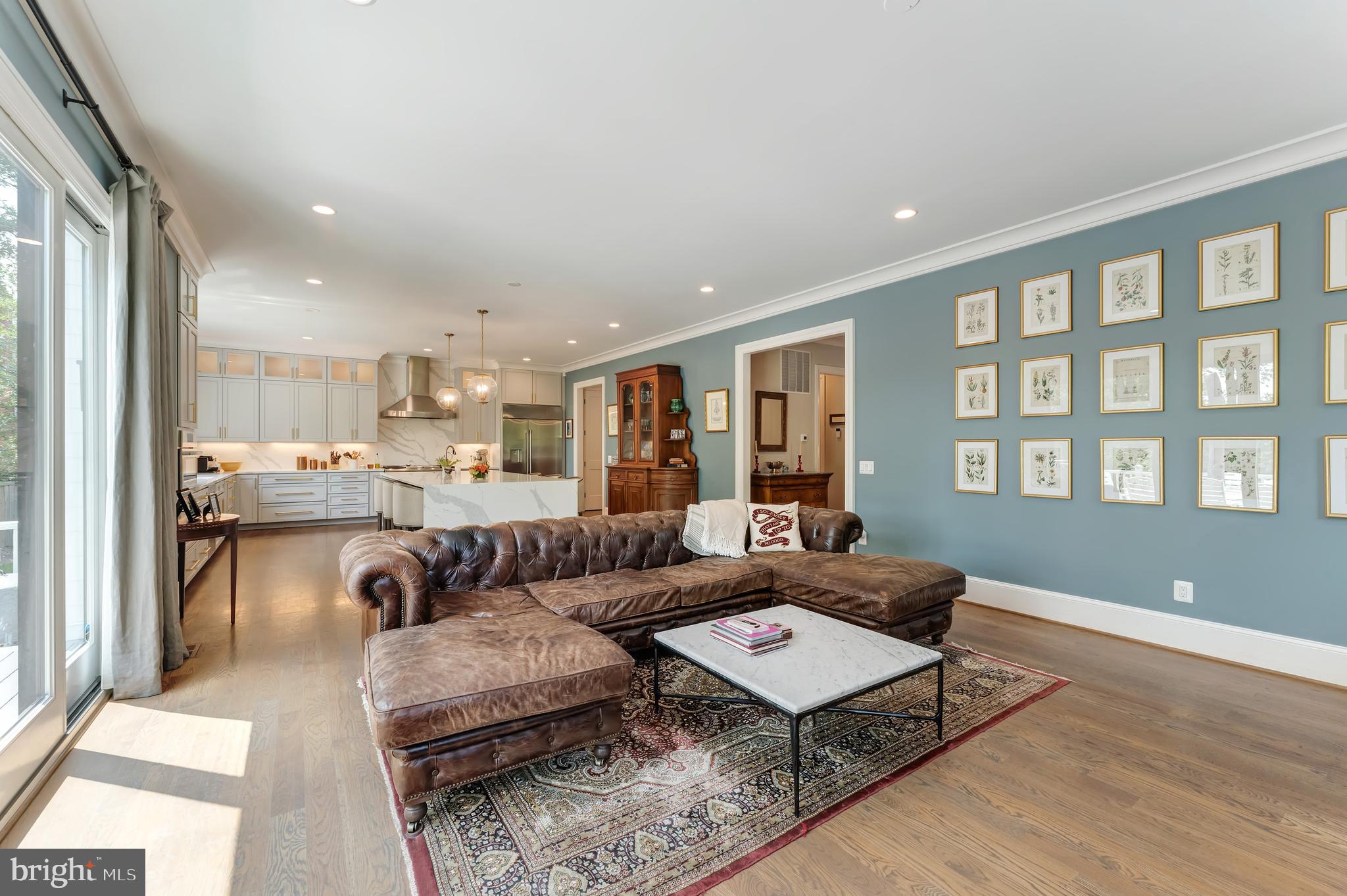 ALEXANDRIA - Residential