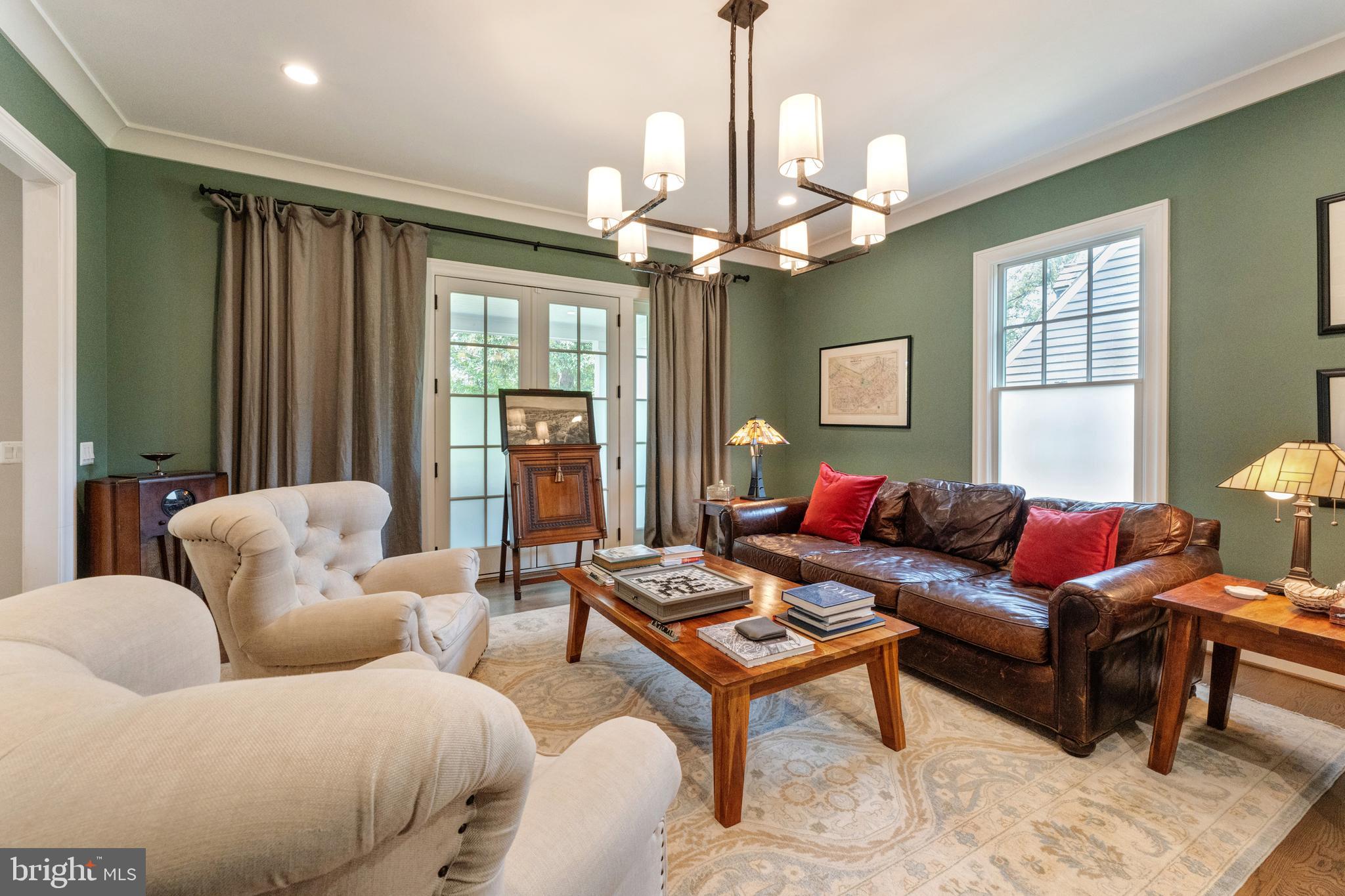 ALEXANDRIA - Residential