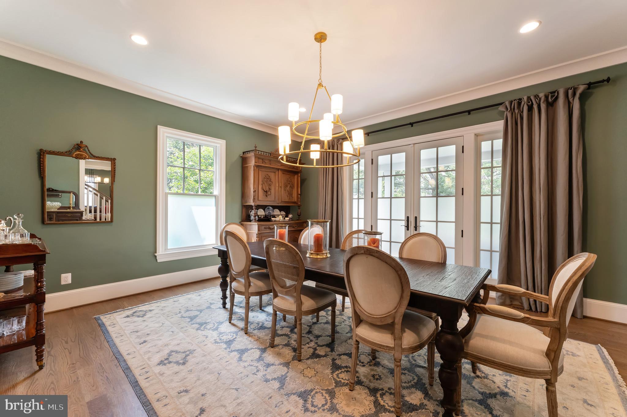 ALEXANDRIA - Residential