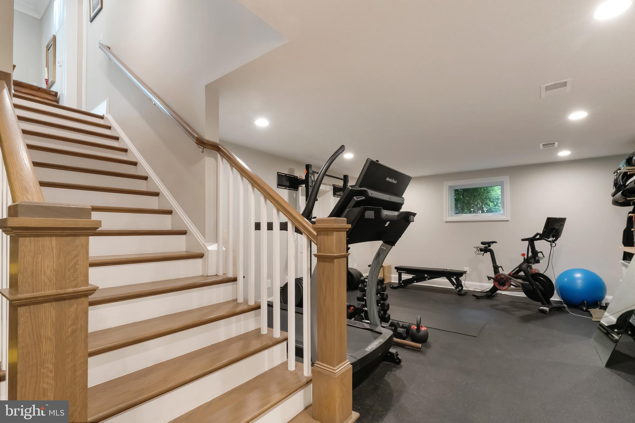 ALEXANDRIA - Residential