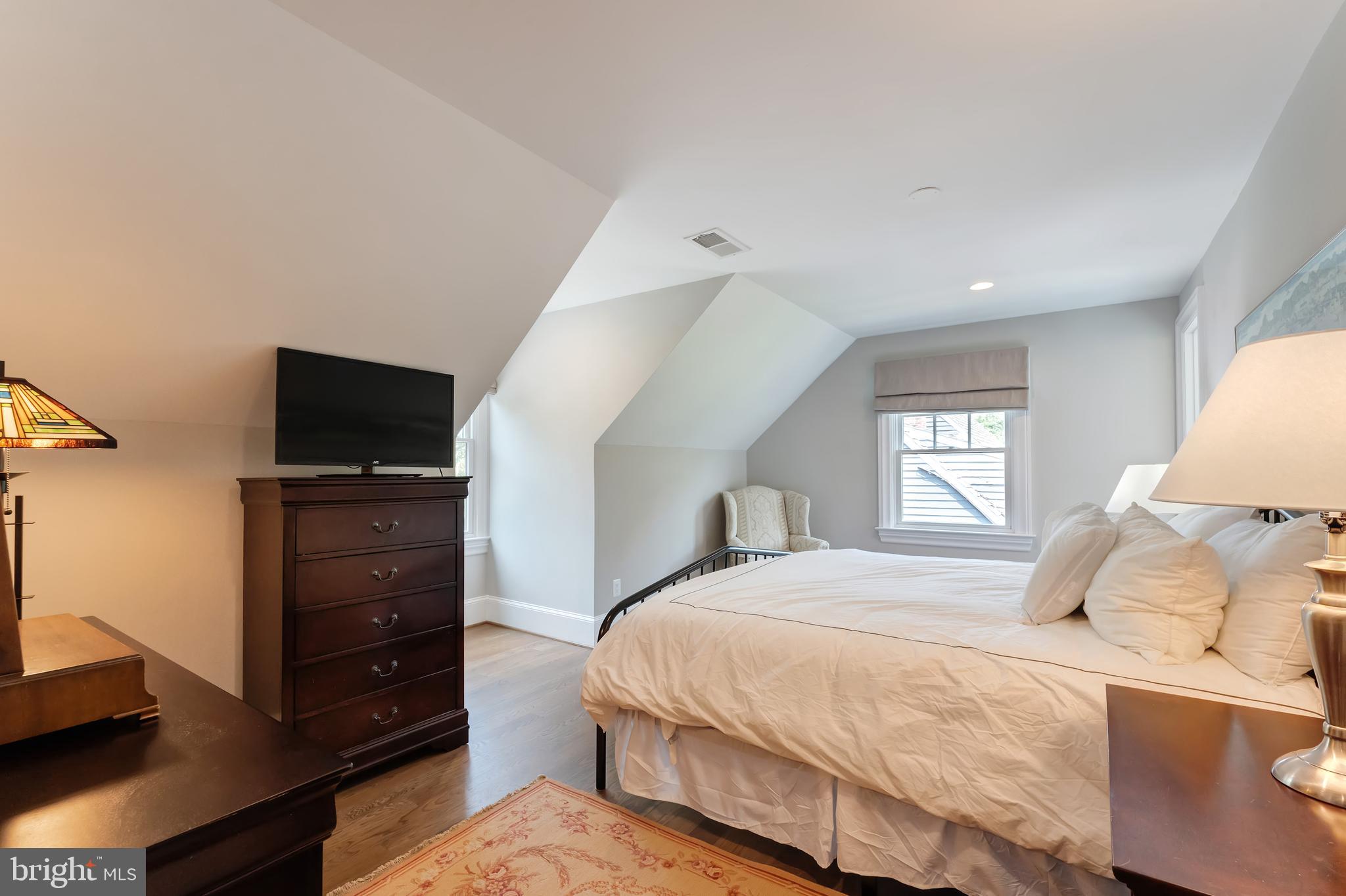 ALEXANDRIA - Residential