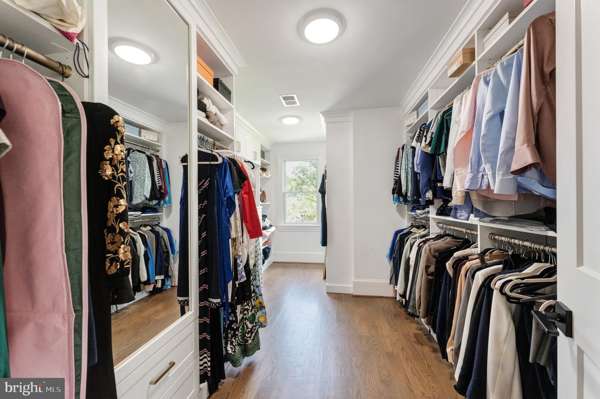 ALEXANDRIA - Residential