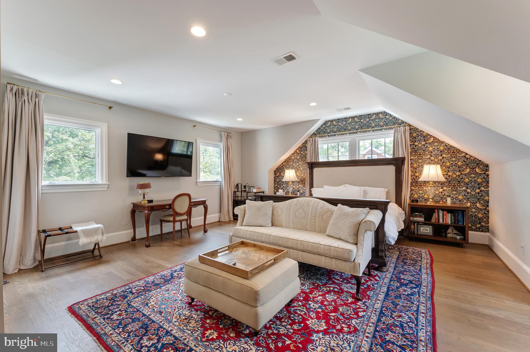 ALEXANDRIA - Residential