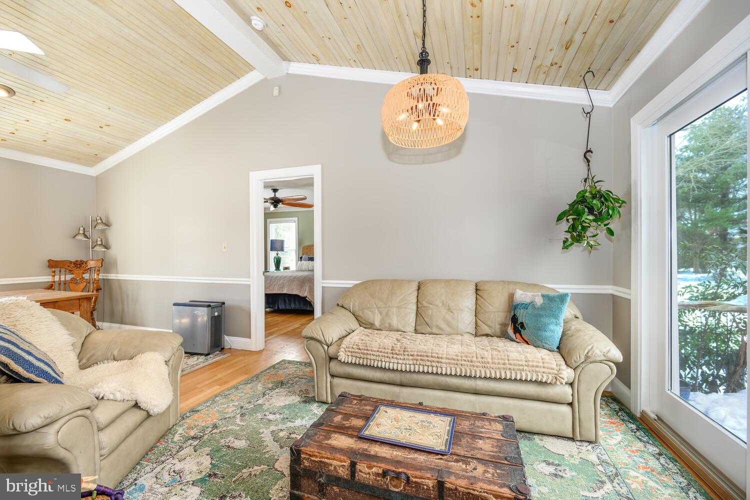 EDGE COVE - Residential