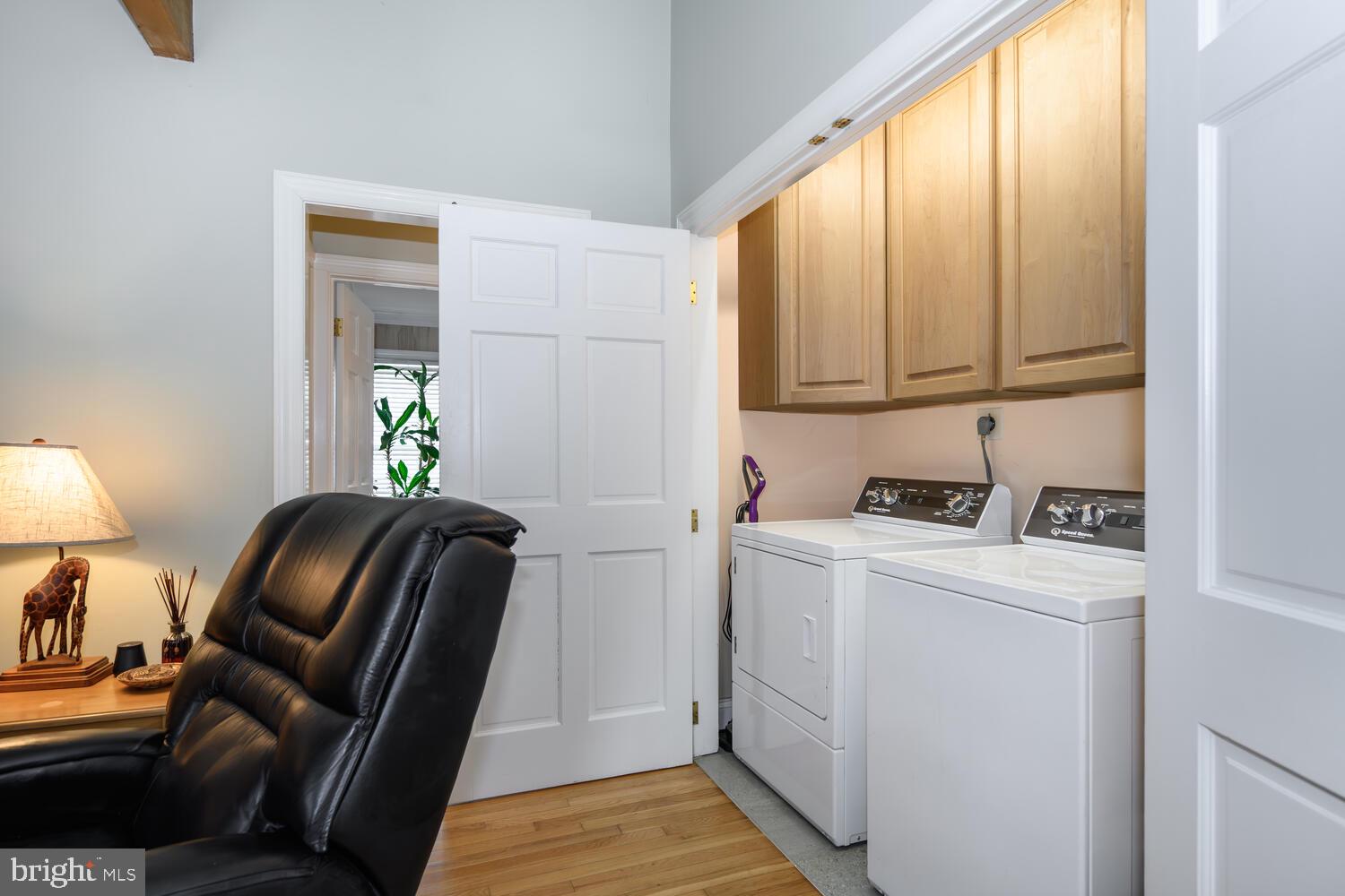 EDGE COVE - Residential