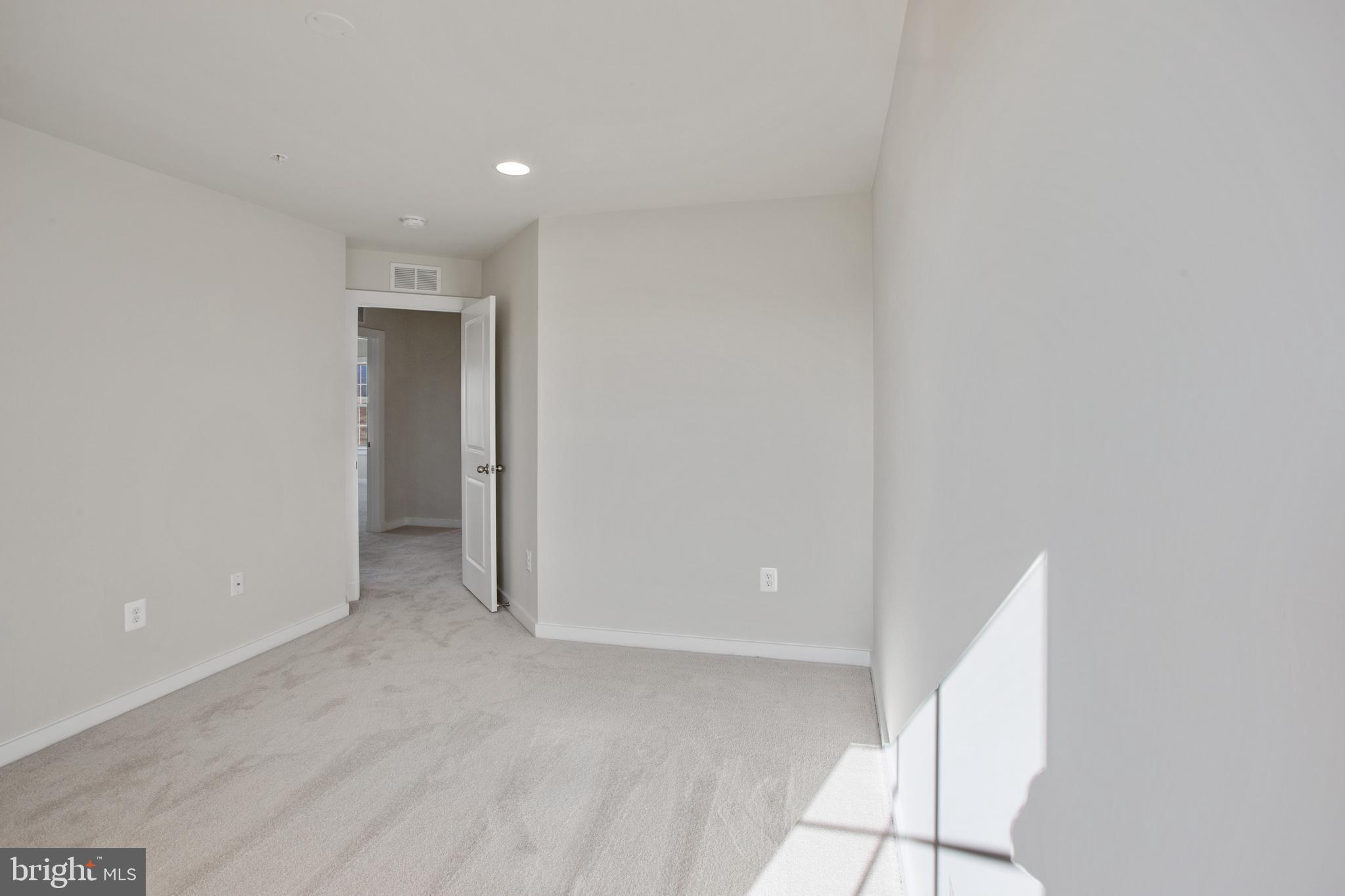 HUNTFIELD - Residential