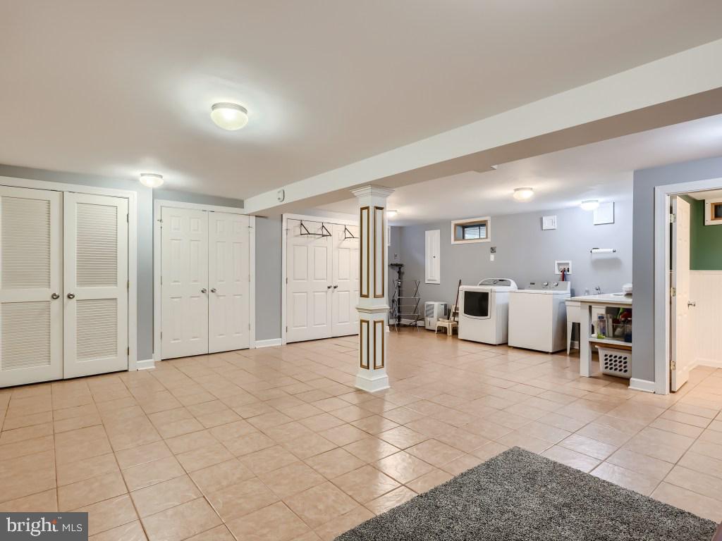 WOODBROOK VILLAGE - Residential